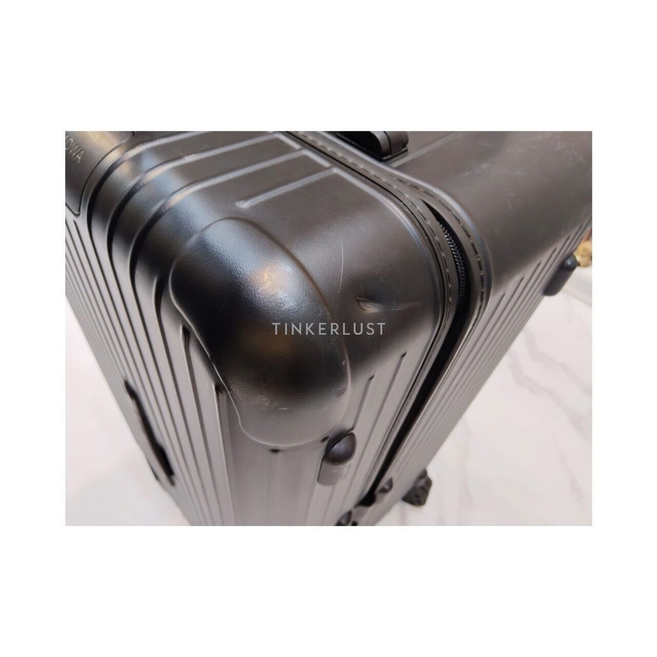 Rimowa Essential Trunk Black 2022 Travel Bag 