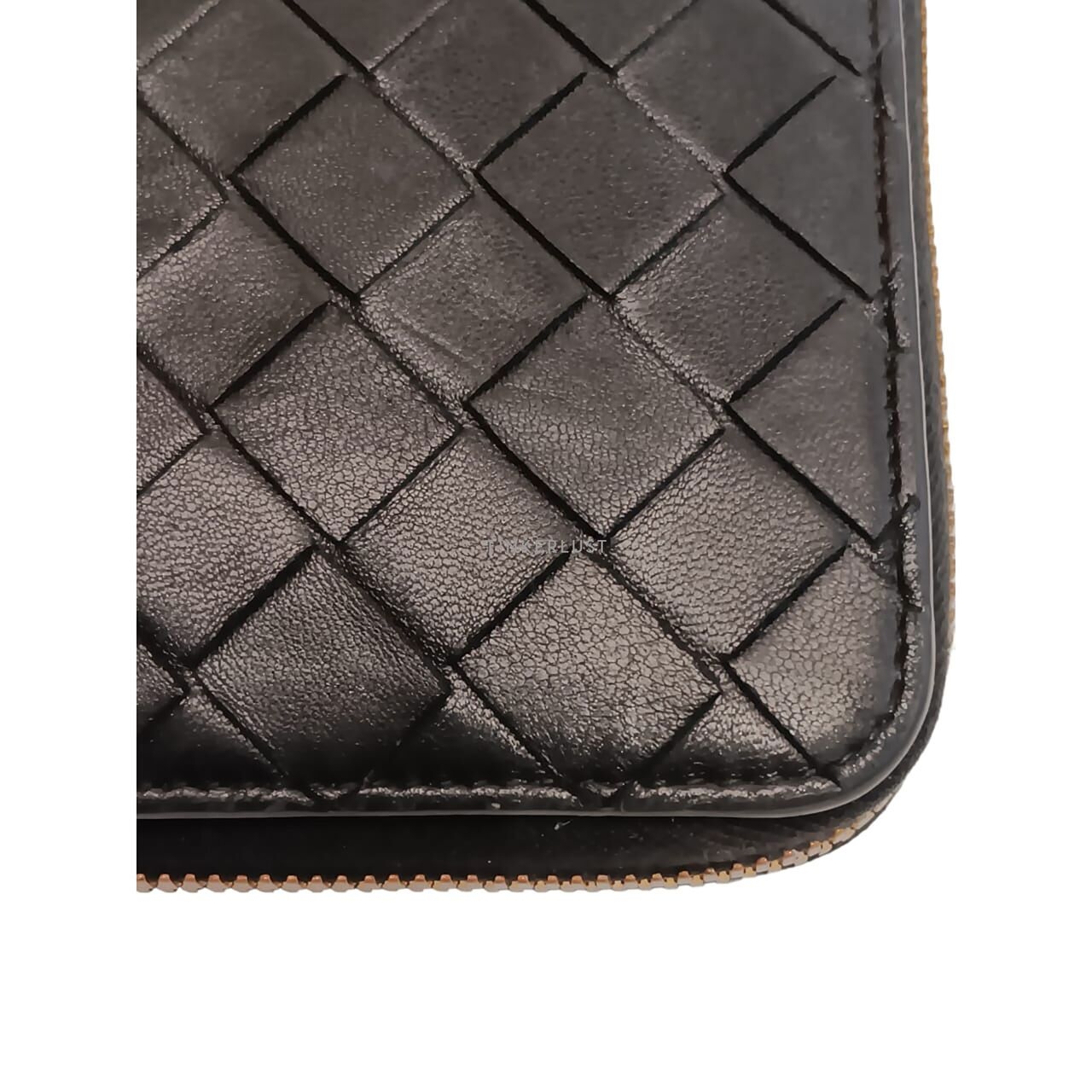 Bottega Veneta Black Zippy GHW Wallet