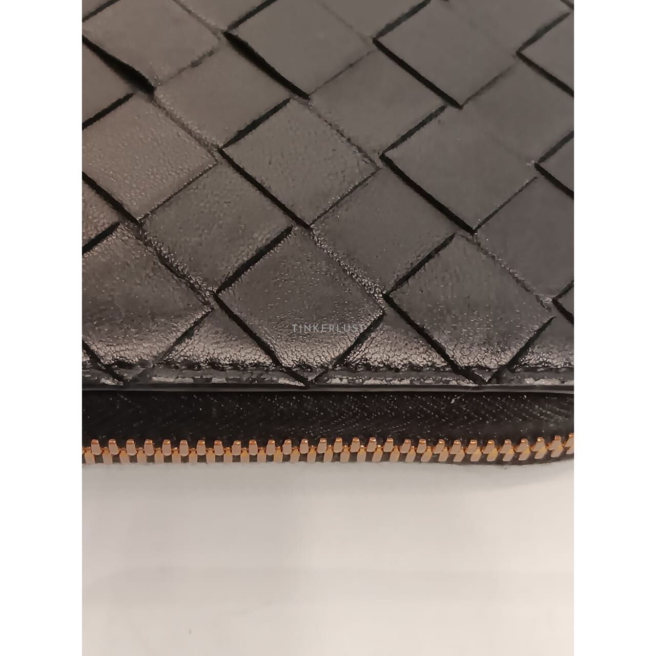 Bottega Veneta Black Zippy GHW Wallet