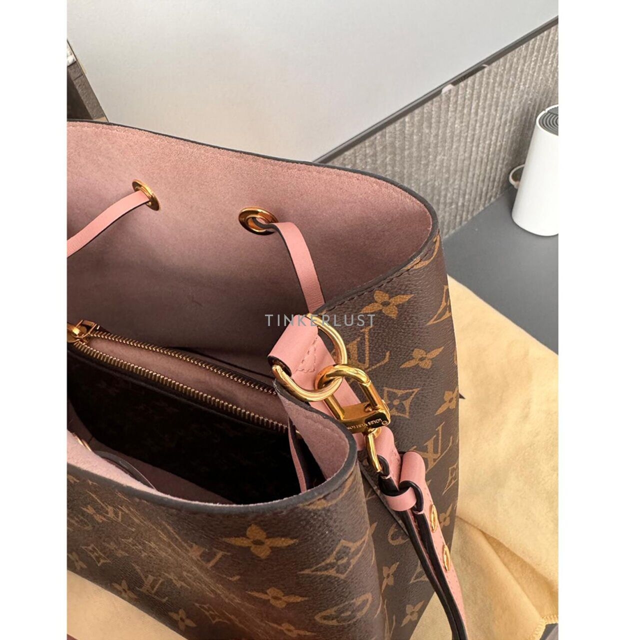 Louis Vuitton Neo Noe Pink Poudre 2018 Shoulder Bag 