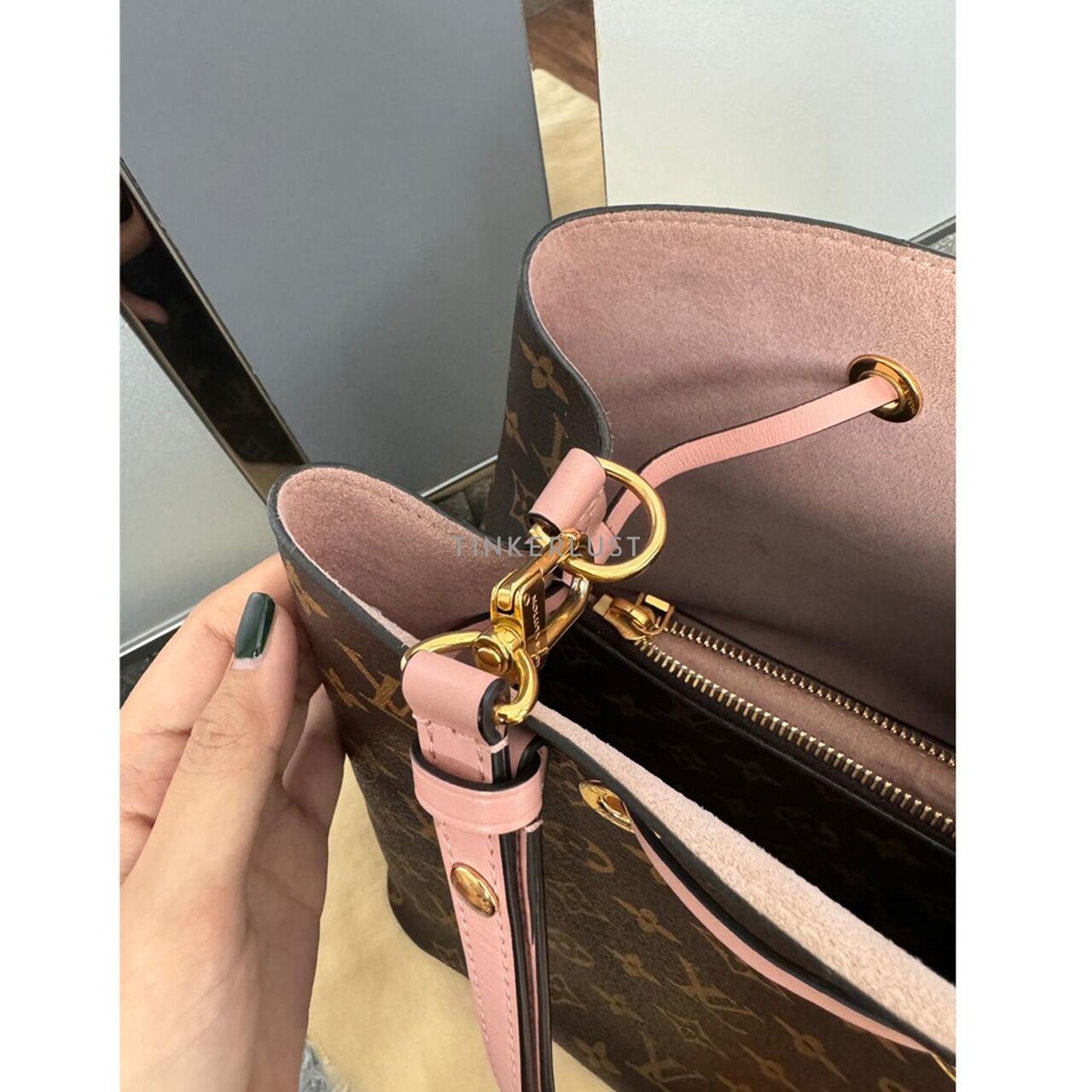 Louis Vuitton Neo Noe Pink Poudre 2018 Shoulder Bag 