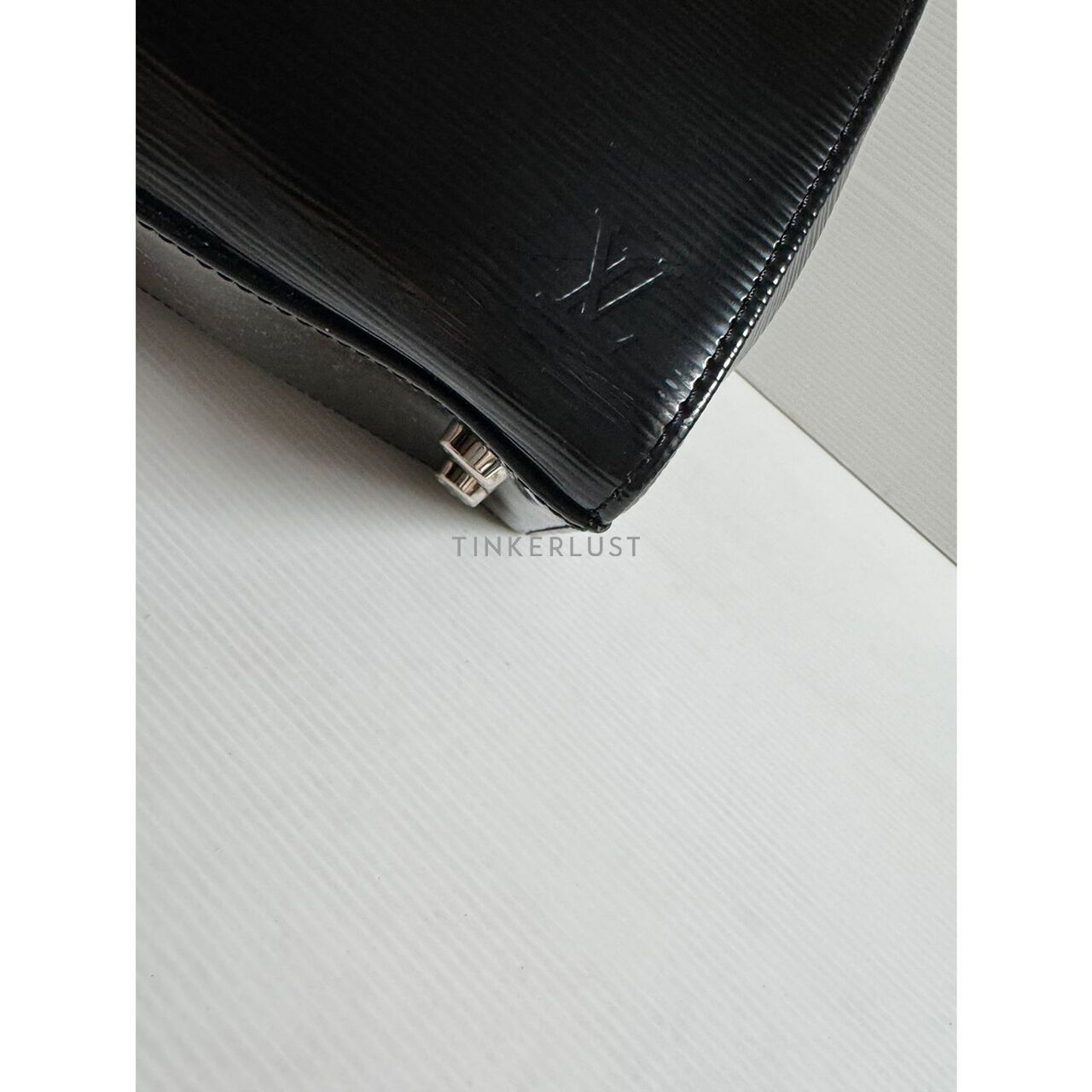 Louis Vuitton Brea MM Black Epi Leather 2011 Satchel