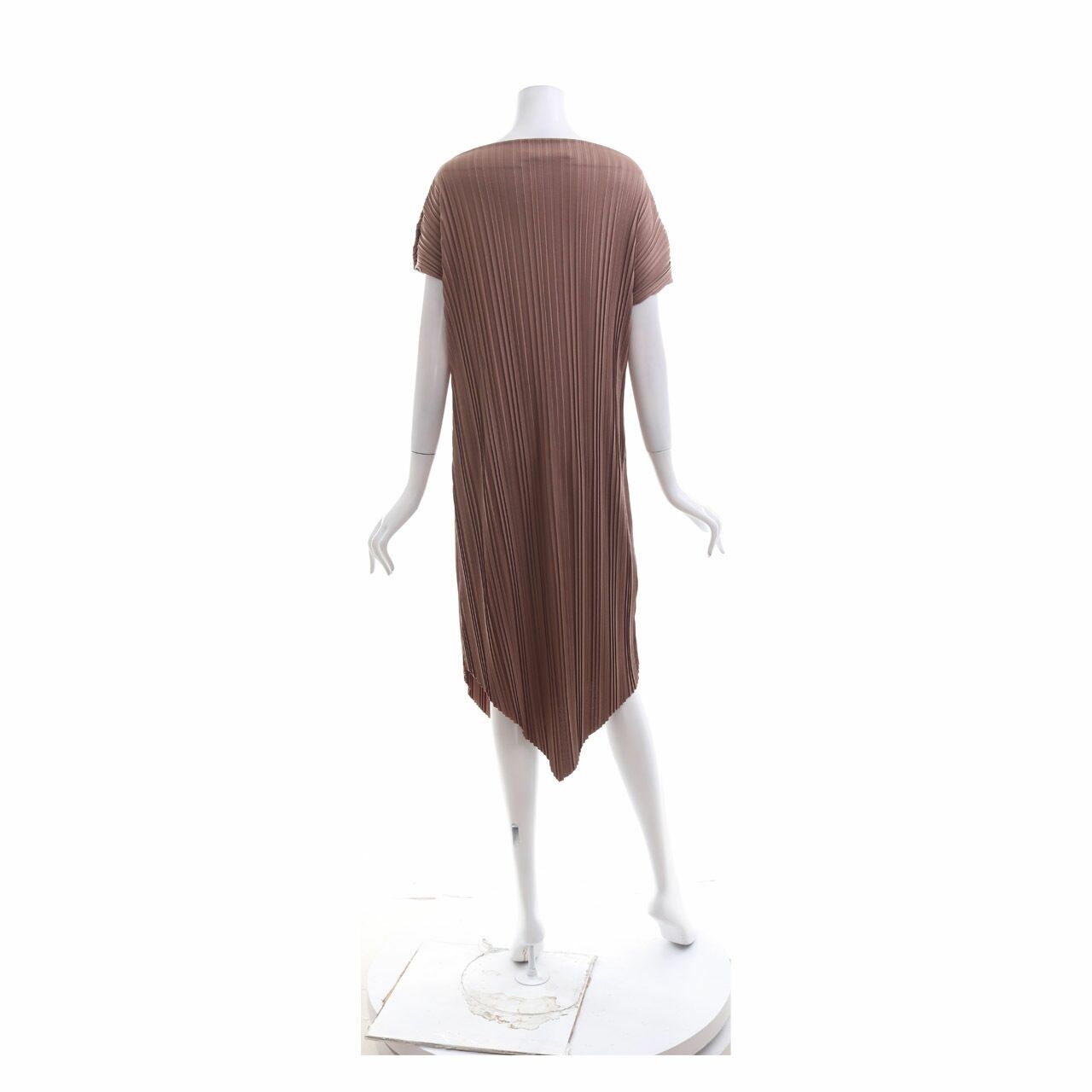 Morningsol Brown Pleats Midi Dress