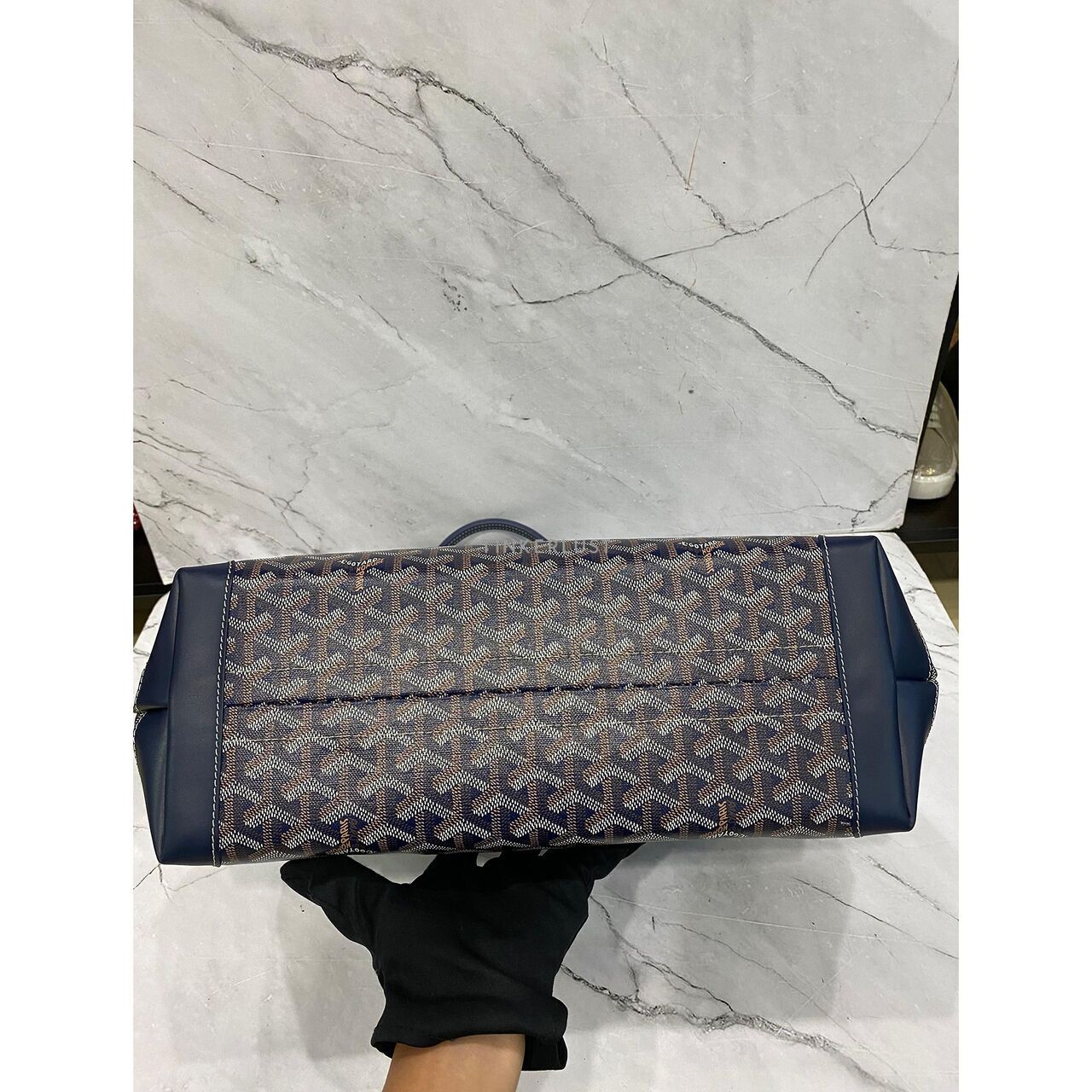 Goyard Bellechasse Navy PM SHW 2023 Shoulder Bag