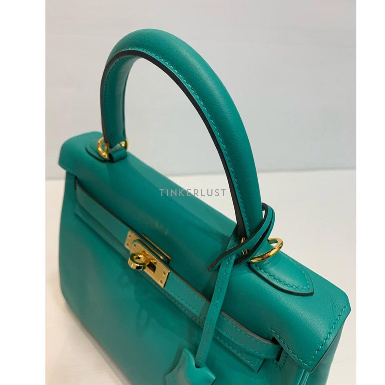 Hermes Kelly 25 II Retourne Swift Verone GHW #D 2019 Satchel