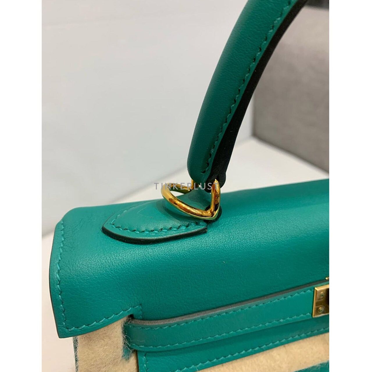 Hermes Kelly 25 II Retourne Swift Verone GHW #D 2019 Satchel