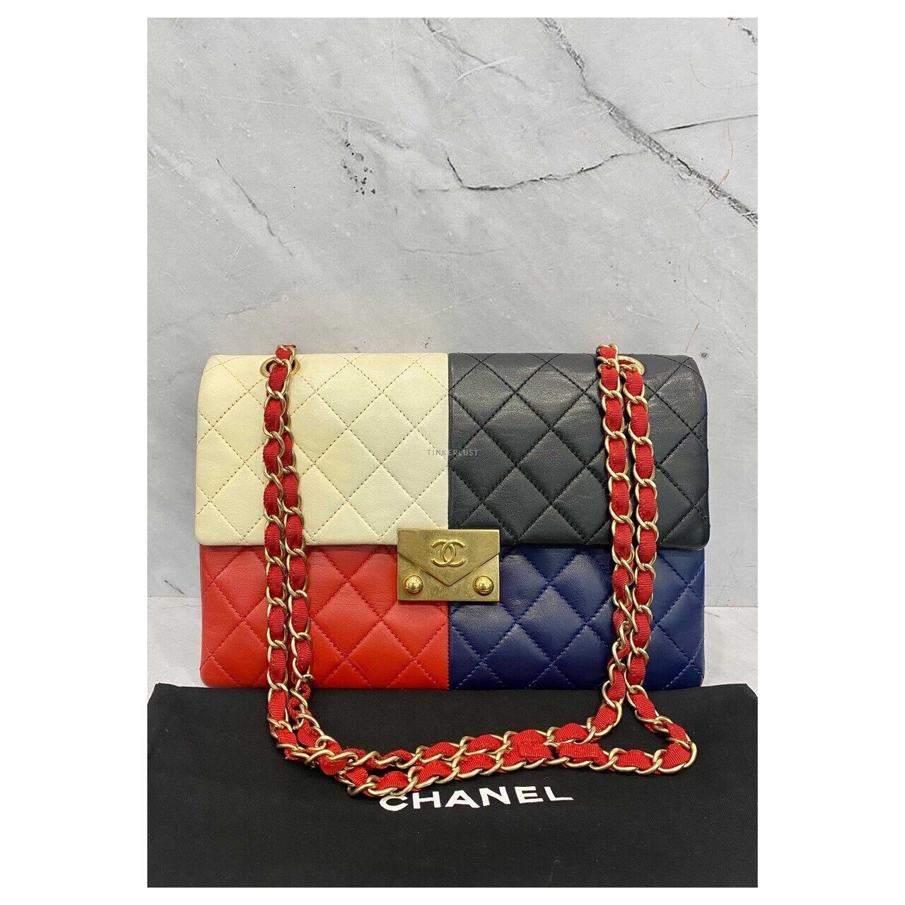 Chanel Medium Flap 3 Compartments GHW Seri #21 Shoulder Bag