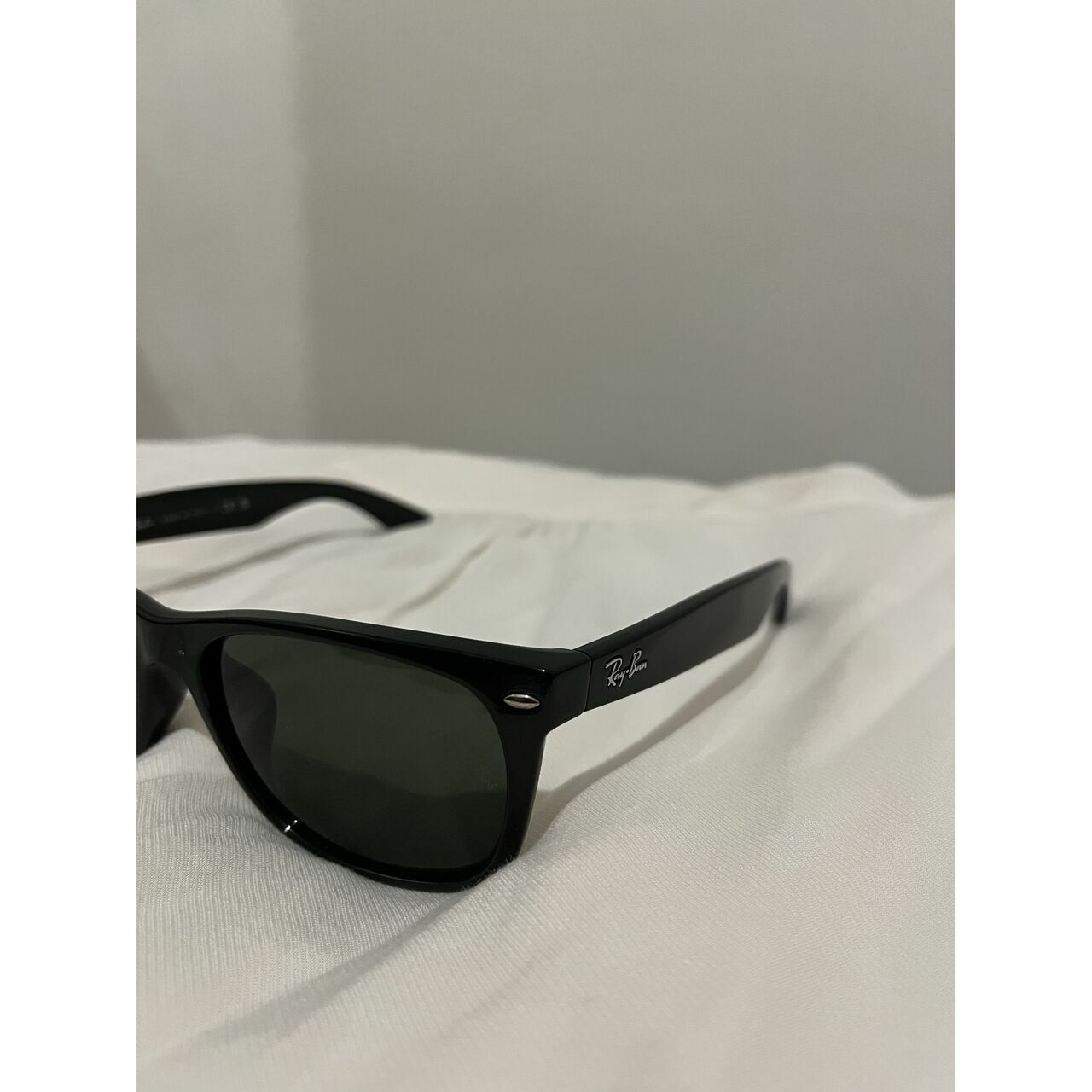 Ray-Ban New Wayfarer Sunglasses