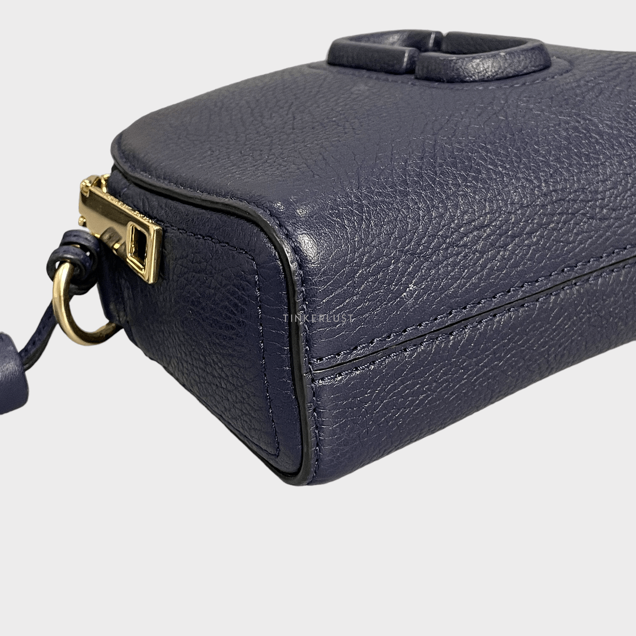 Marc Jacobs Shutter Camera Navy Pebbled Leather GHW Sling Bag