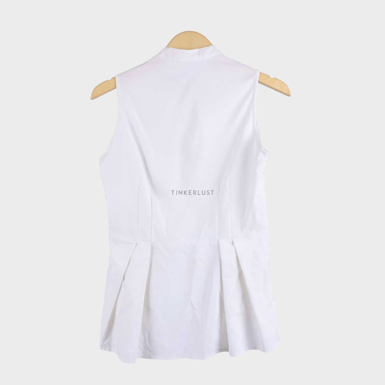 Private Collection Ivory Sleeveless