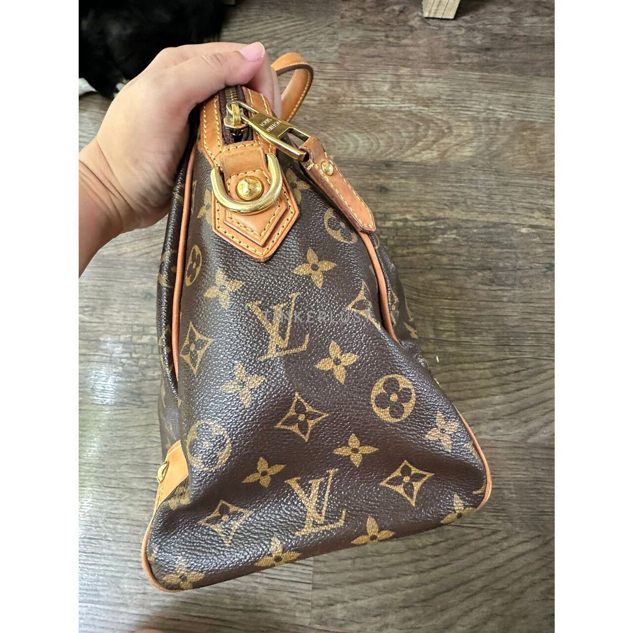 Louis Vuitton Retiro PM Monogram Handbag