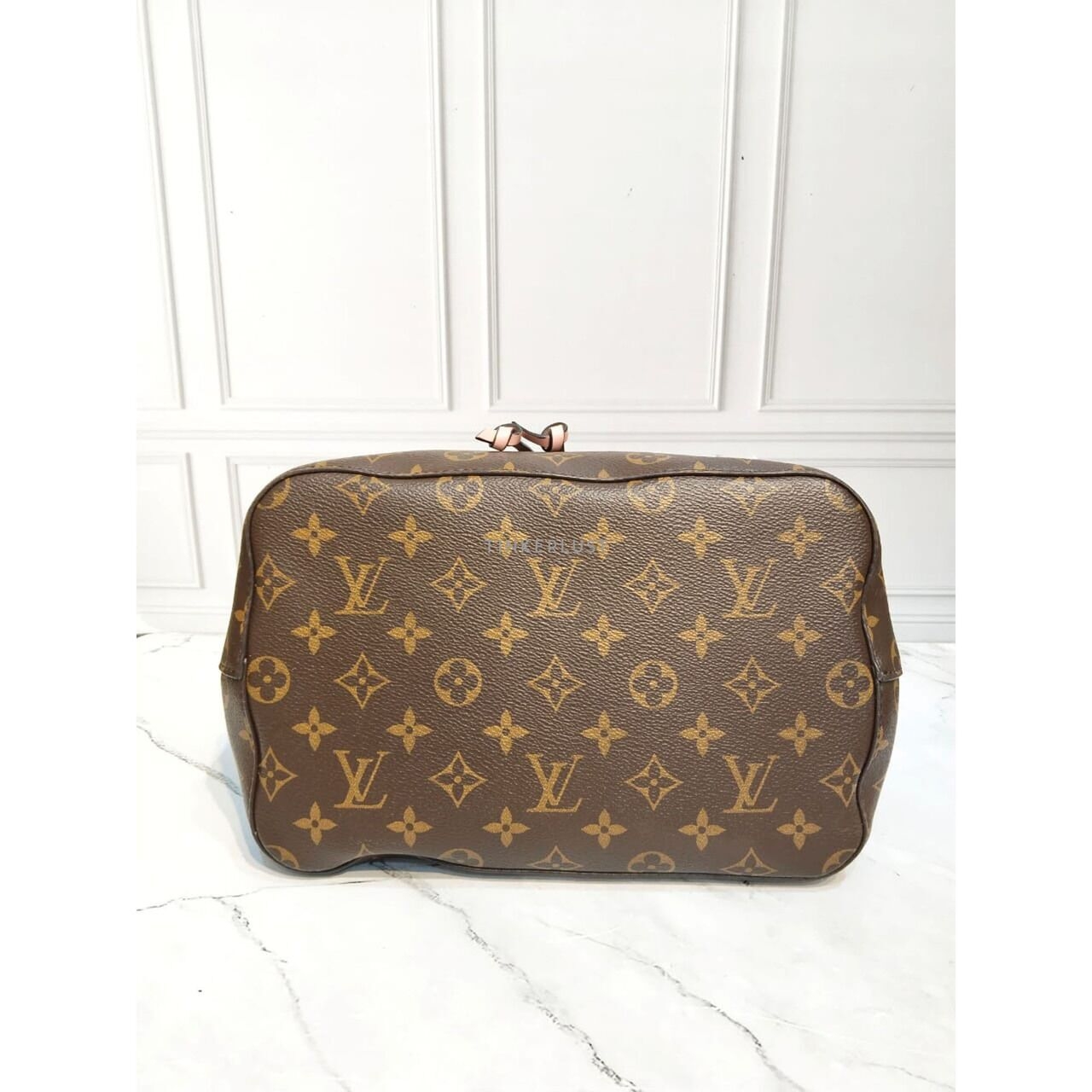 Louis Vuitton Neo Noe Monogram Pink 2019 Shoulder Bag 