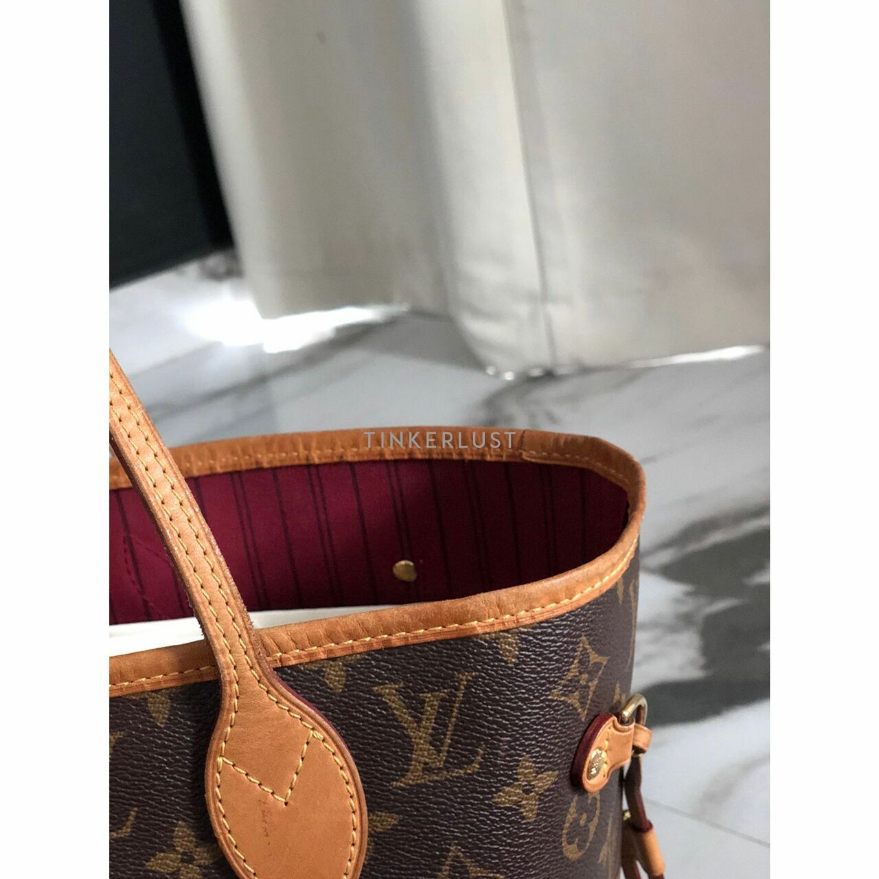 Louis Vuitton Neverfull Monogram MM Tote Bag 