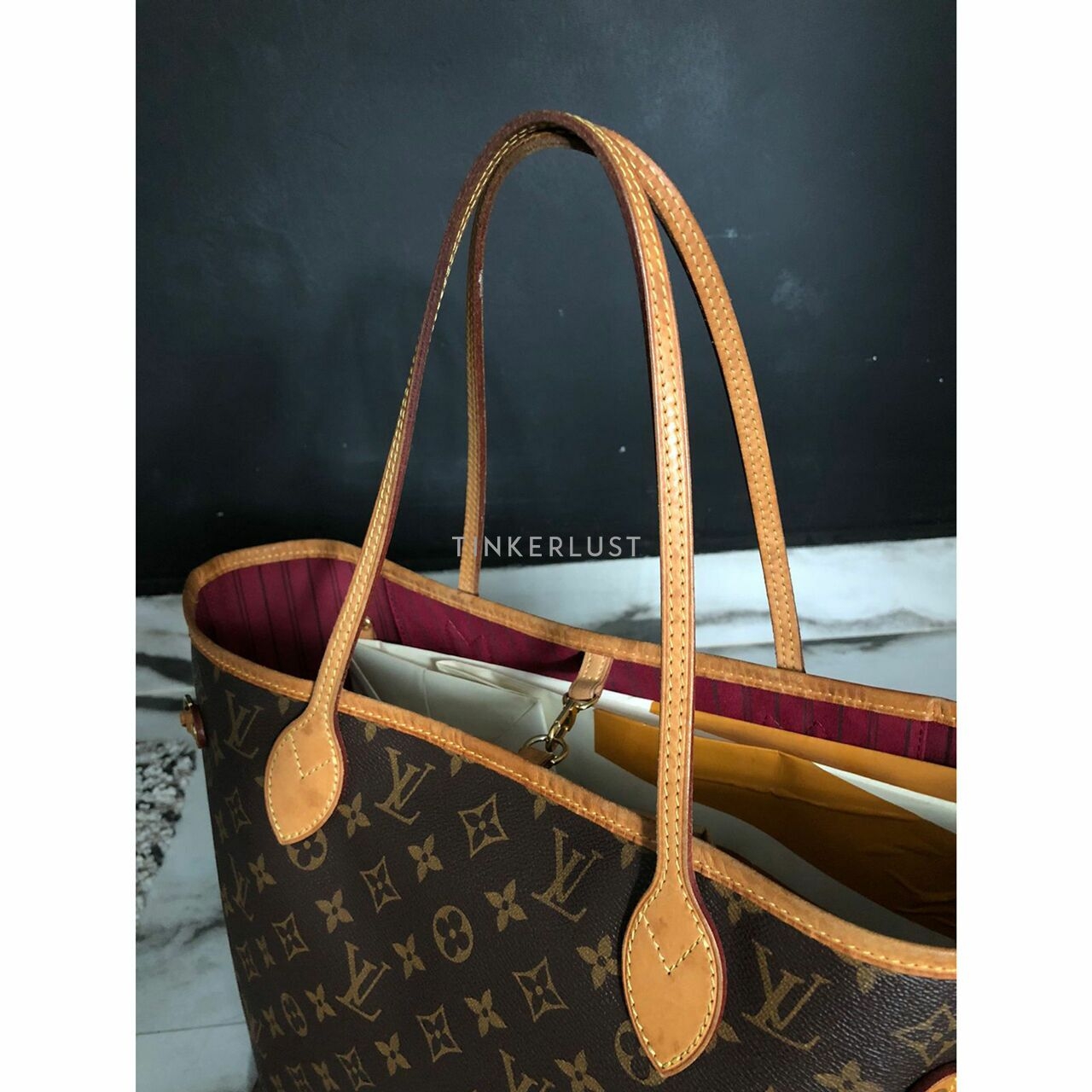 Louis Vuitton Neverfull Monogram MM Tote Bag 