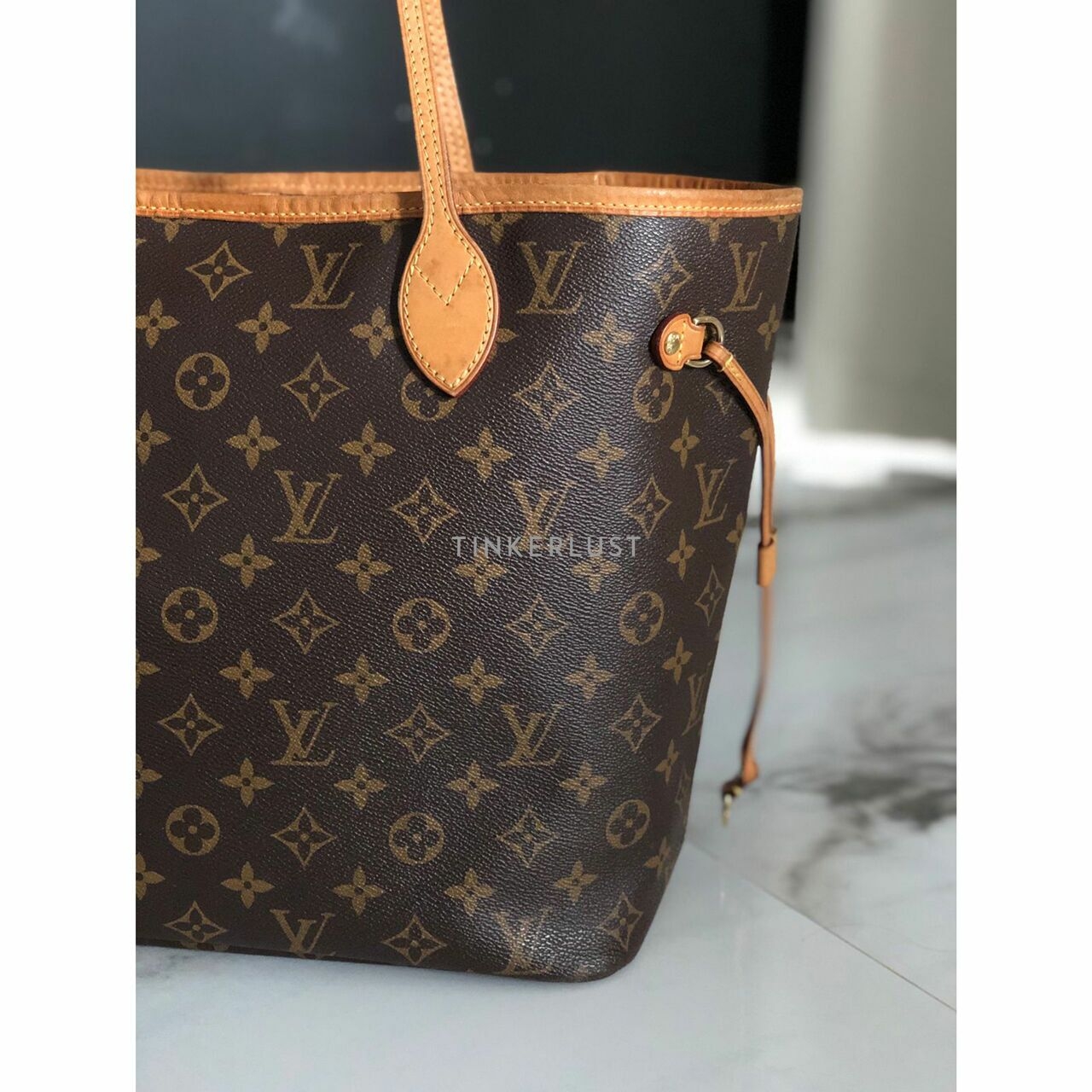 Louis Vuitton Neverfull Monogram MM Tote Bag 