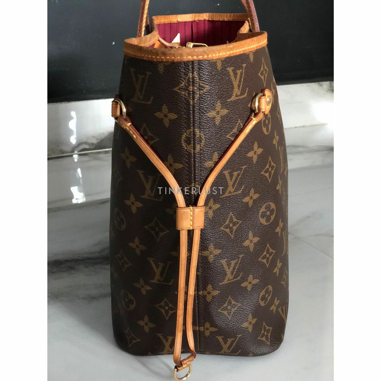 Louis Vuitton Neverfull Monogram MM Tote Bag 