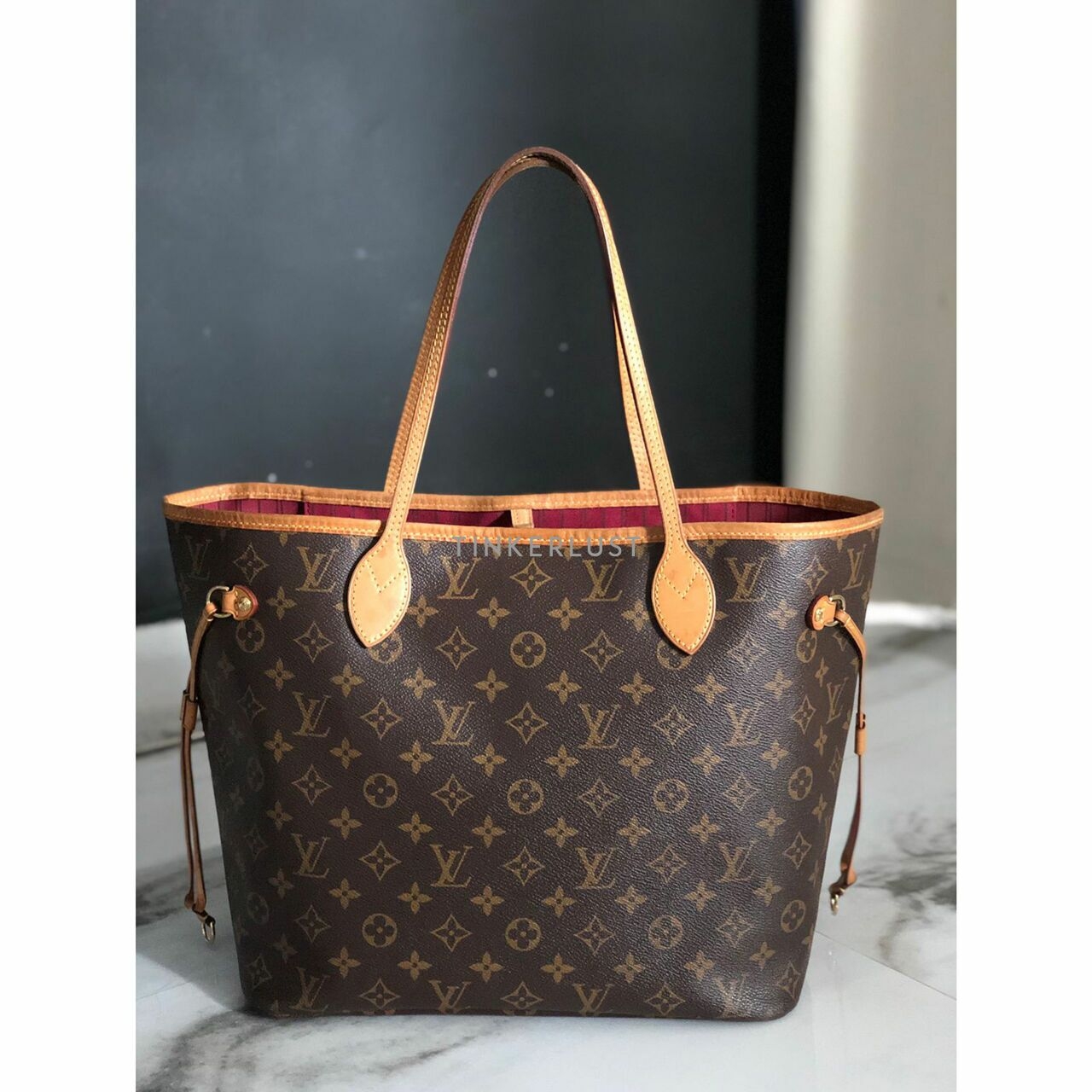 Louis Vuitton Neverfull Monogram MM Tote Bag 