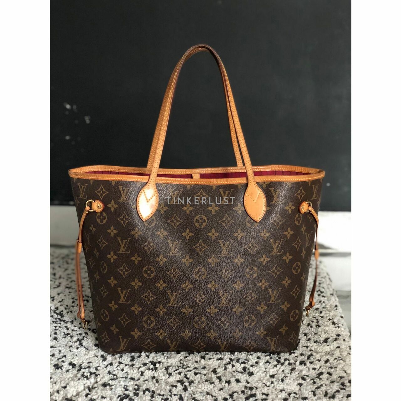 Louis Vuitton Neverfull Monogram MM Tote Bag 