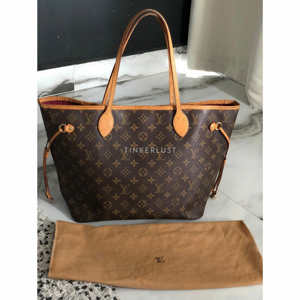 Louis Vuitton Neverfull Monogram MM Tote Bag 