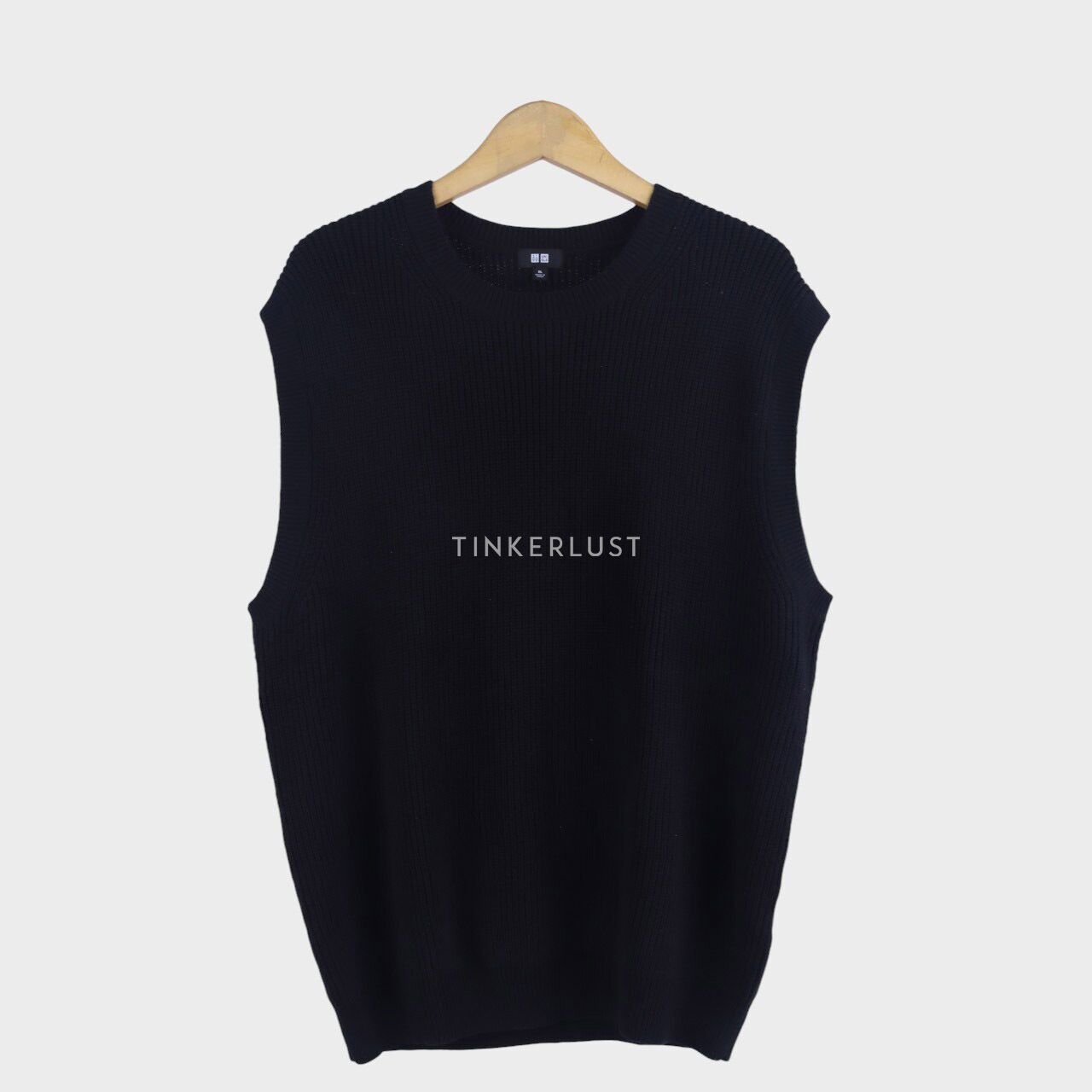 UNIQLO Black Knit Vest