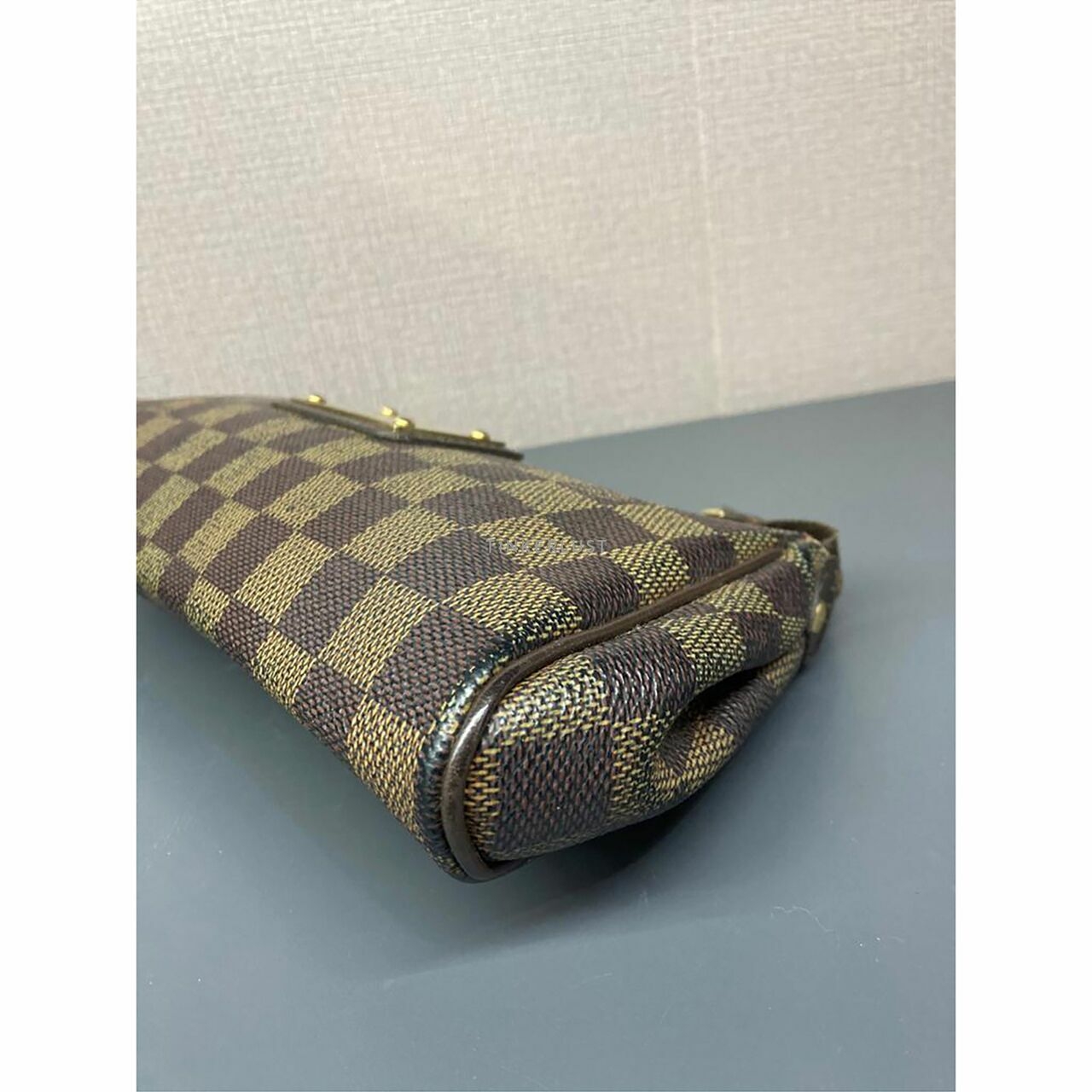 Louis Vuitton Eva Damier Ebene 2008 GHW Clutch