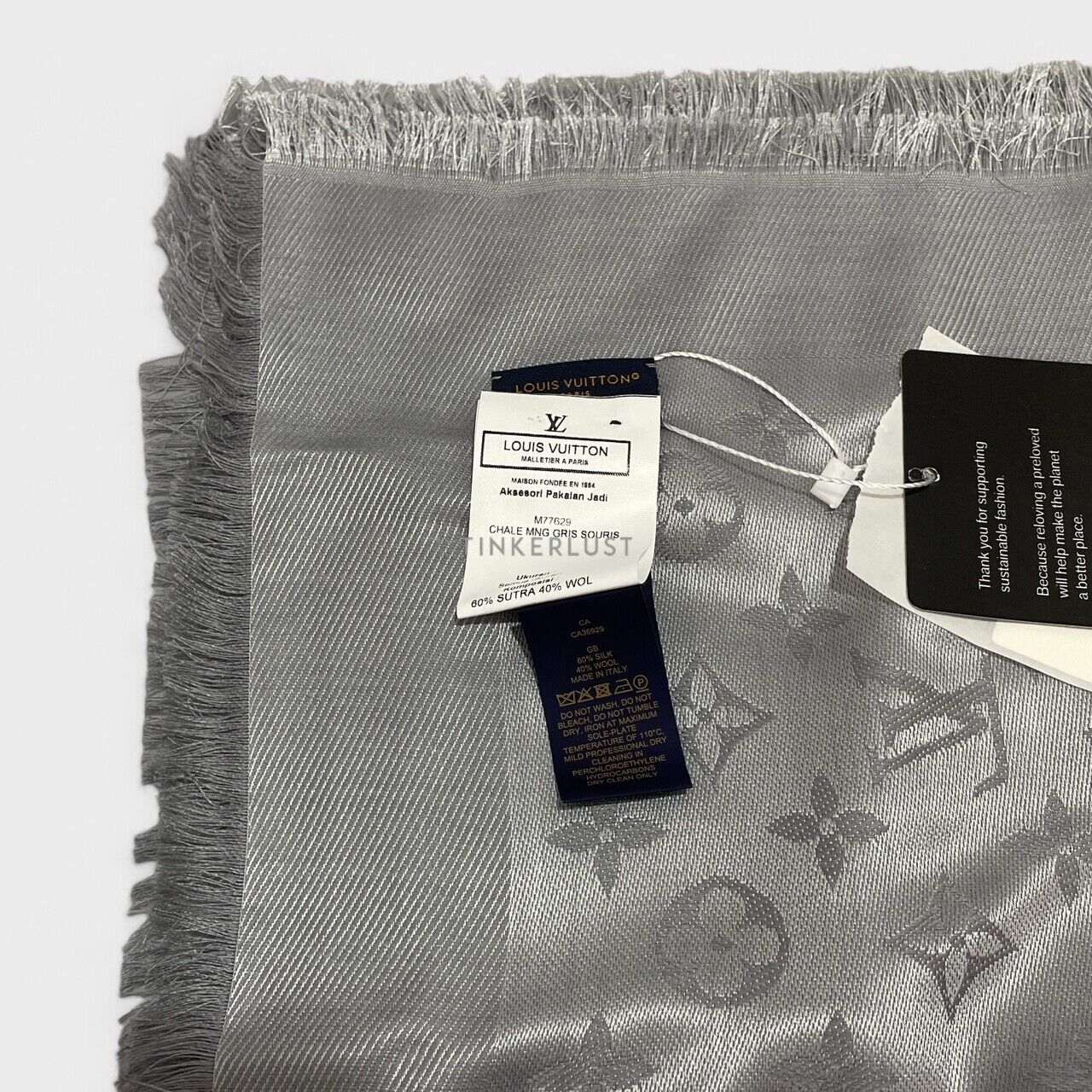 Louis Vuitton Monogram Classic Gris Souris Shawl