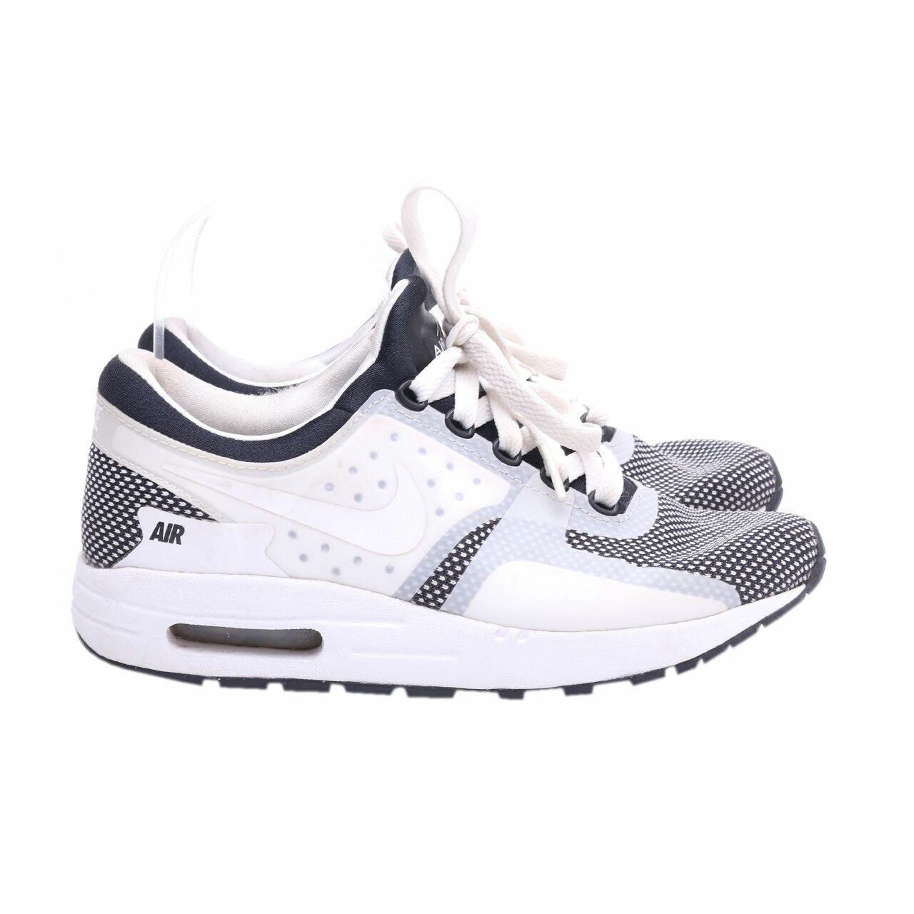 Nike Black & White Air Max Zero Essential Sneakers