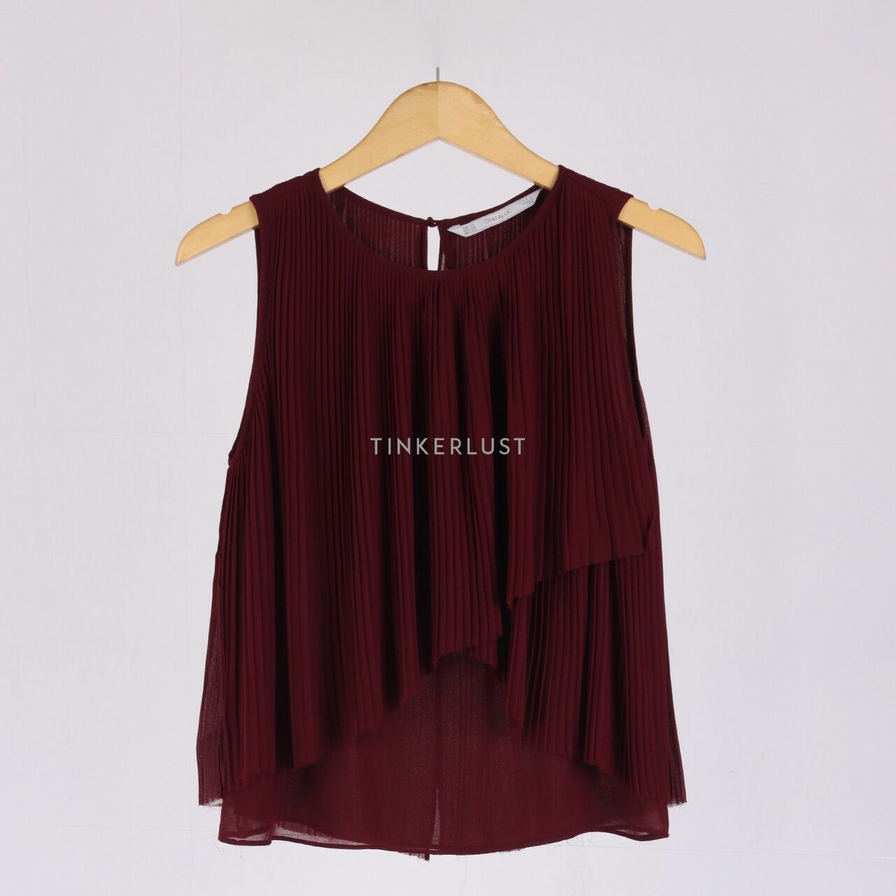 Zara Maroon Pleats Sleeveless