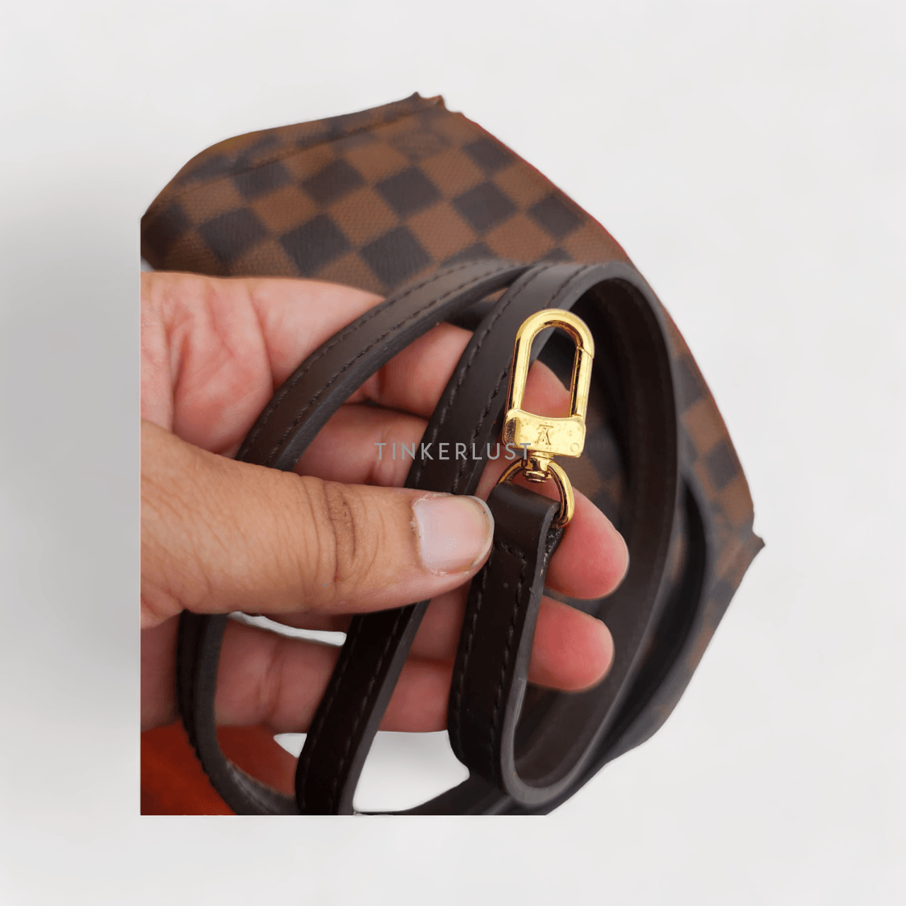 Louis Vuitton Favorite PM Damier PM 2015 Sling Bag