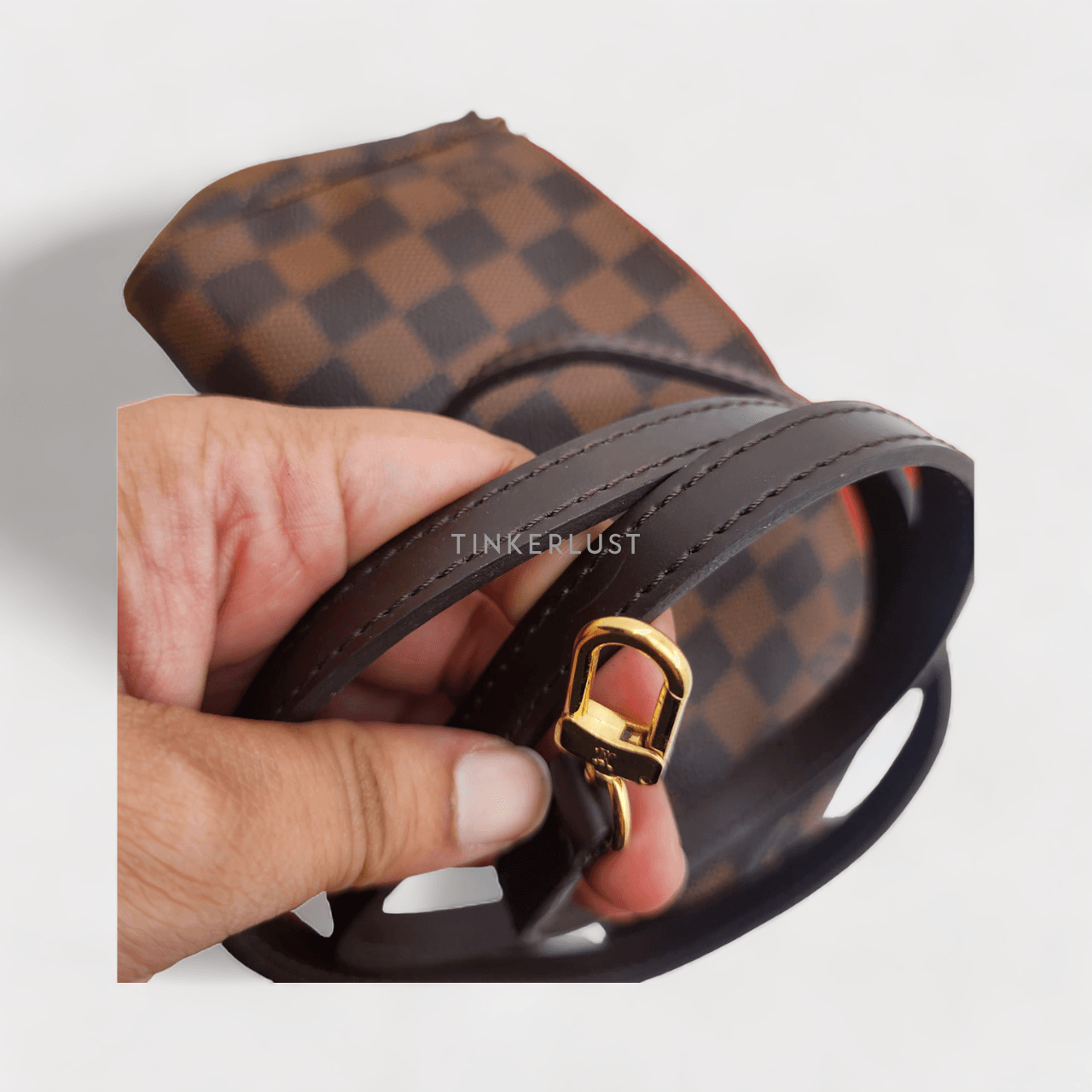 Louis Vuitton Favorite PM Damier PM 2015 Sling Bag