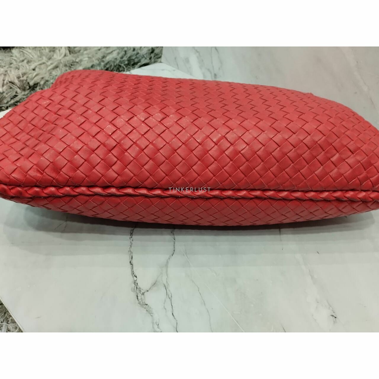 Bottega Veneta Hobo Medium Red Shoulder Bag