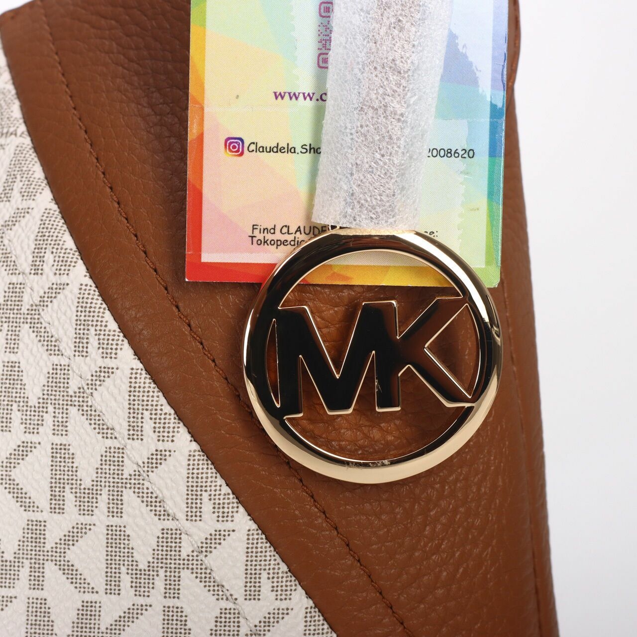 Michael Kors Large Shoulder Aria Vanilla Acorn