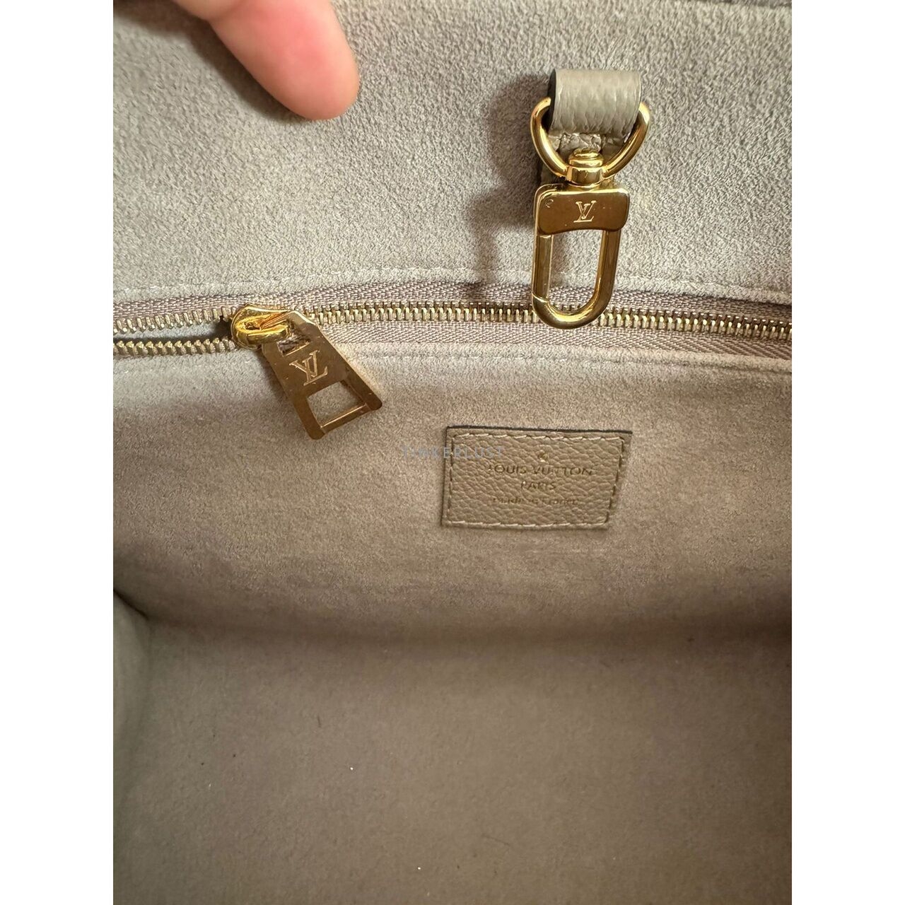 Louis Vuitton On The Go PM 2022 Empreinte Bicolor Gris Tourterelle Satchel Bag