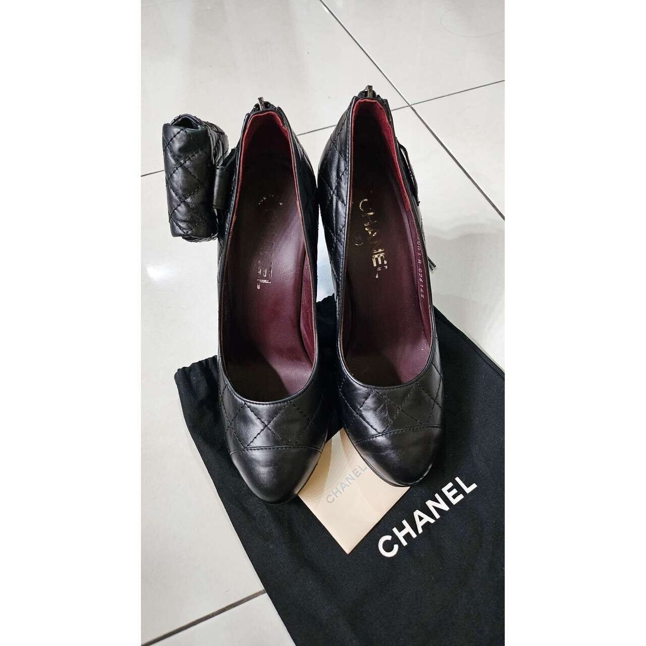 Chanel Quilted Mini 2.55 Reissue Flap Black Pumps