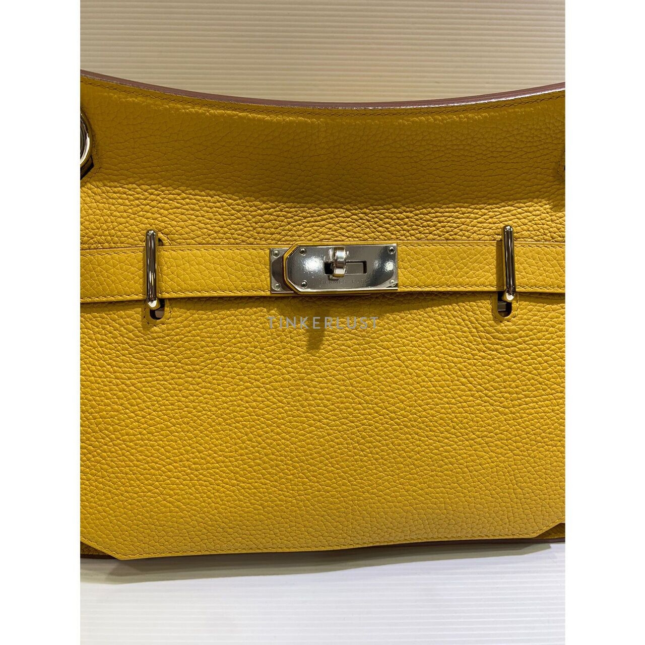 Hermes Jypsiere 31 Clemence Yellow # D 2019 Sling Bag 