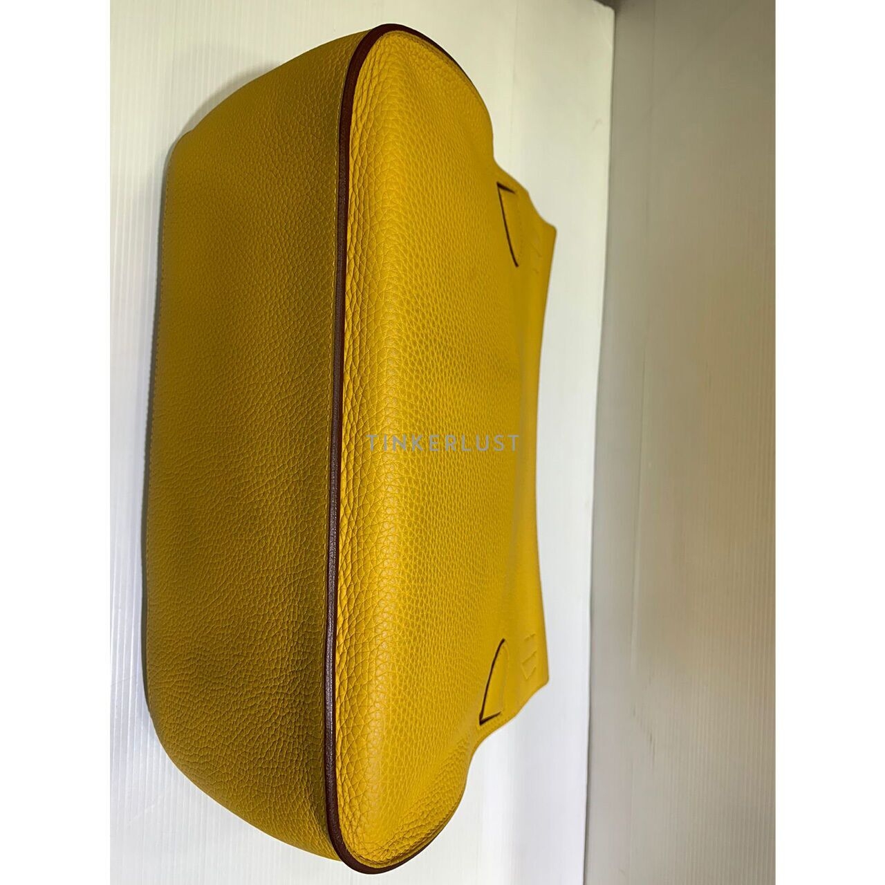 Hermes Jypsiere 31 Clemence Yellow # D 2019 Sling Bag 