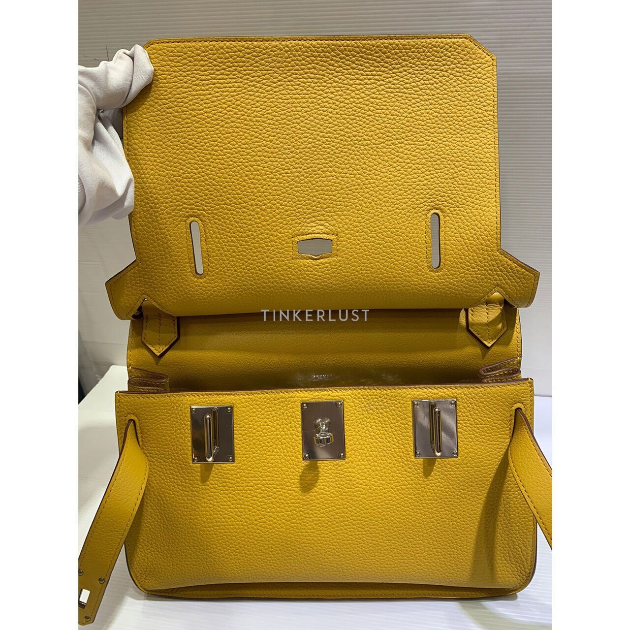 Hermes Jypsiere 31 Clemence Yellow # D 2019 Sling Bag 