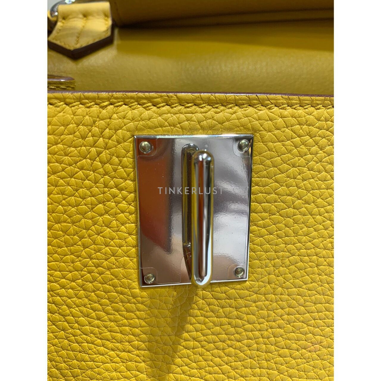 Hermes Jypsiere 31 Clemence Yellow # D 2019 Sling Bag 