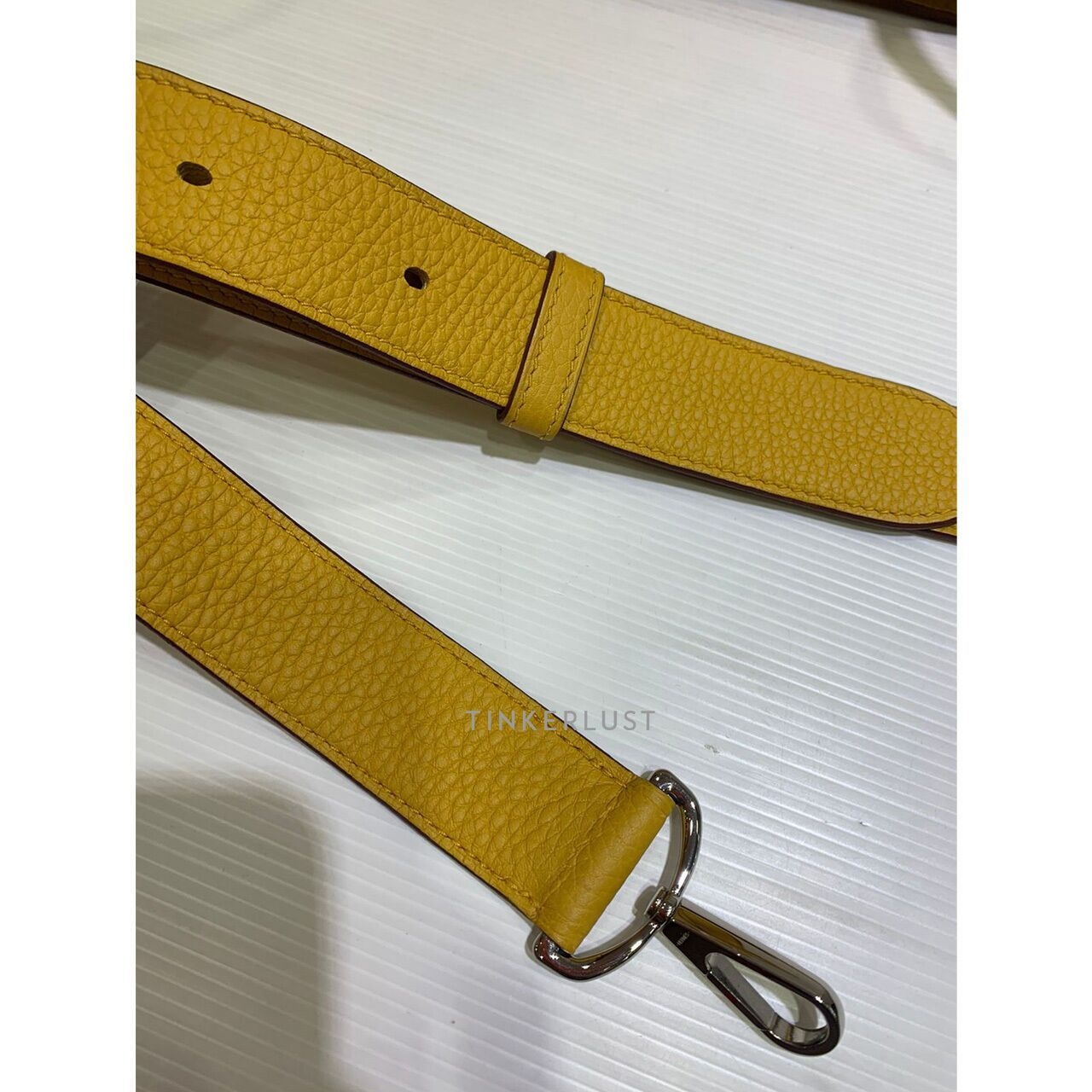 Hermes Jypsiere 31 Clemence Yellow # D 2019 Sling Bag 