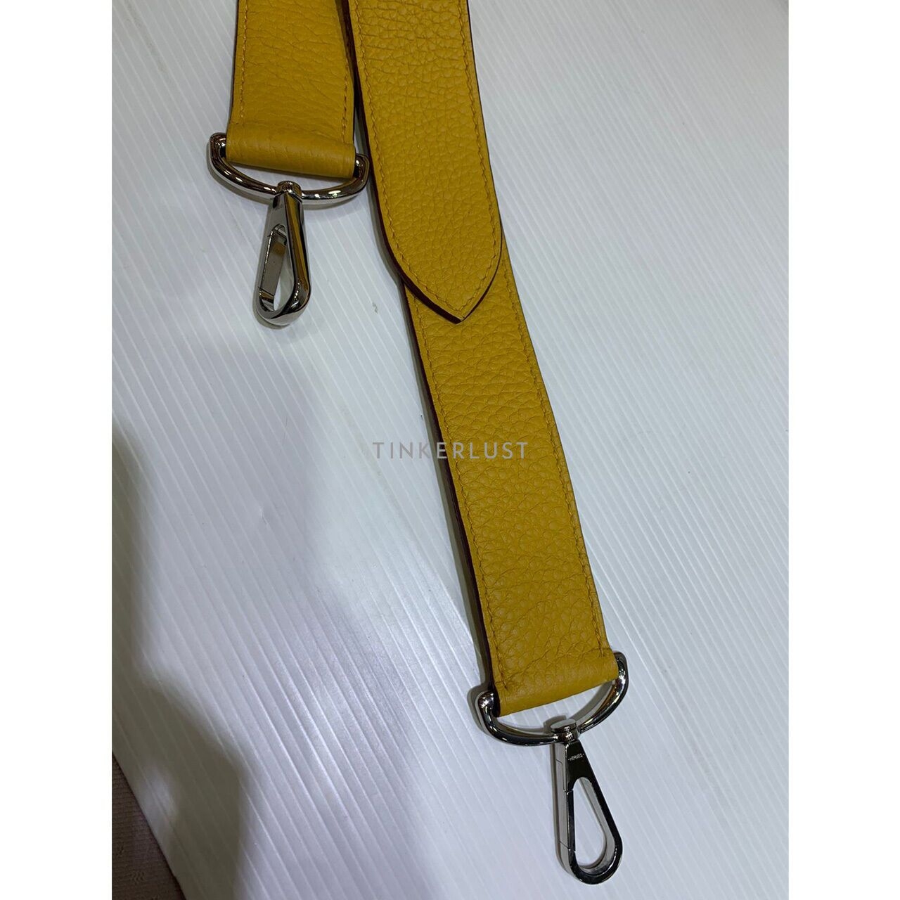 Hermes Jypsiere 31 Clemence Yellow # D 2019 Sling Bag 