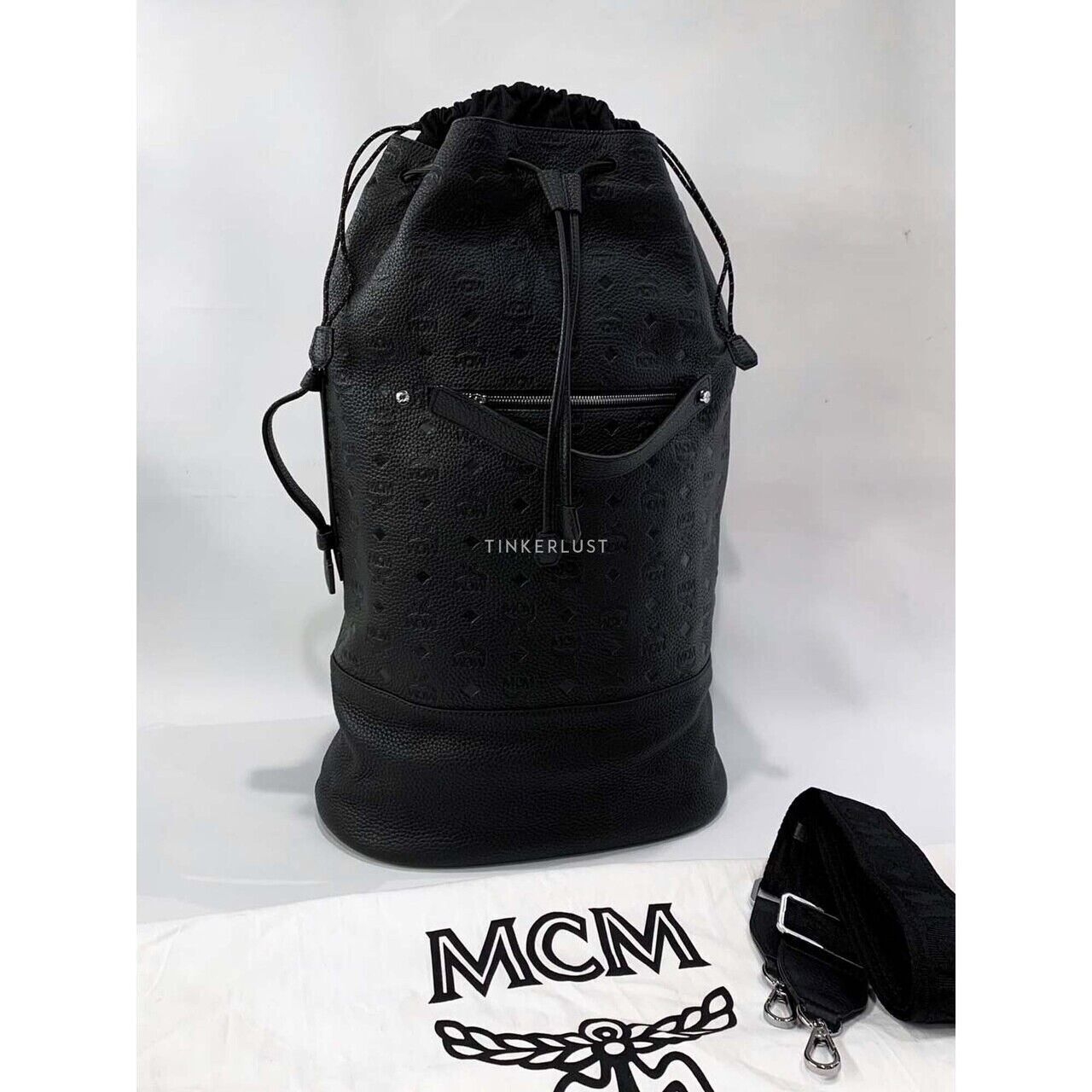 MCM Bucket Drawstring Large Black 2023 Sling Bag