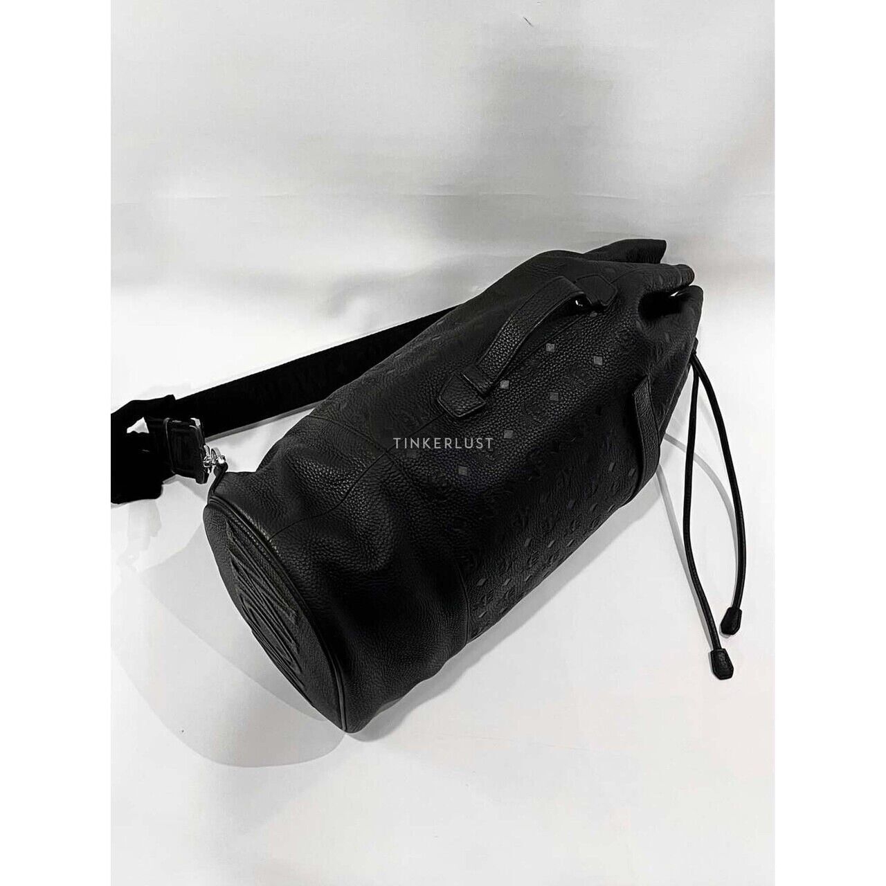 MCM Bucket Drawstring Large Black 2023 Sling Bag