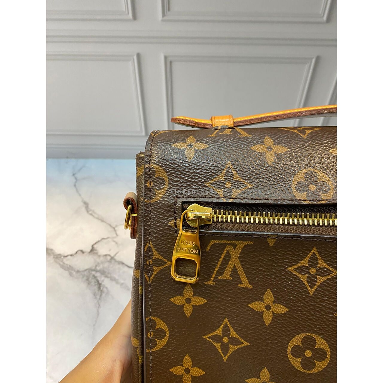 Louis Vuitton Metis Monogram GHW 2019 Satchel