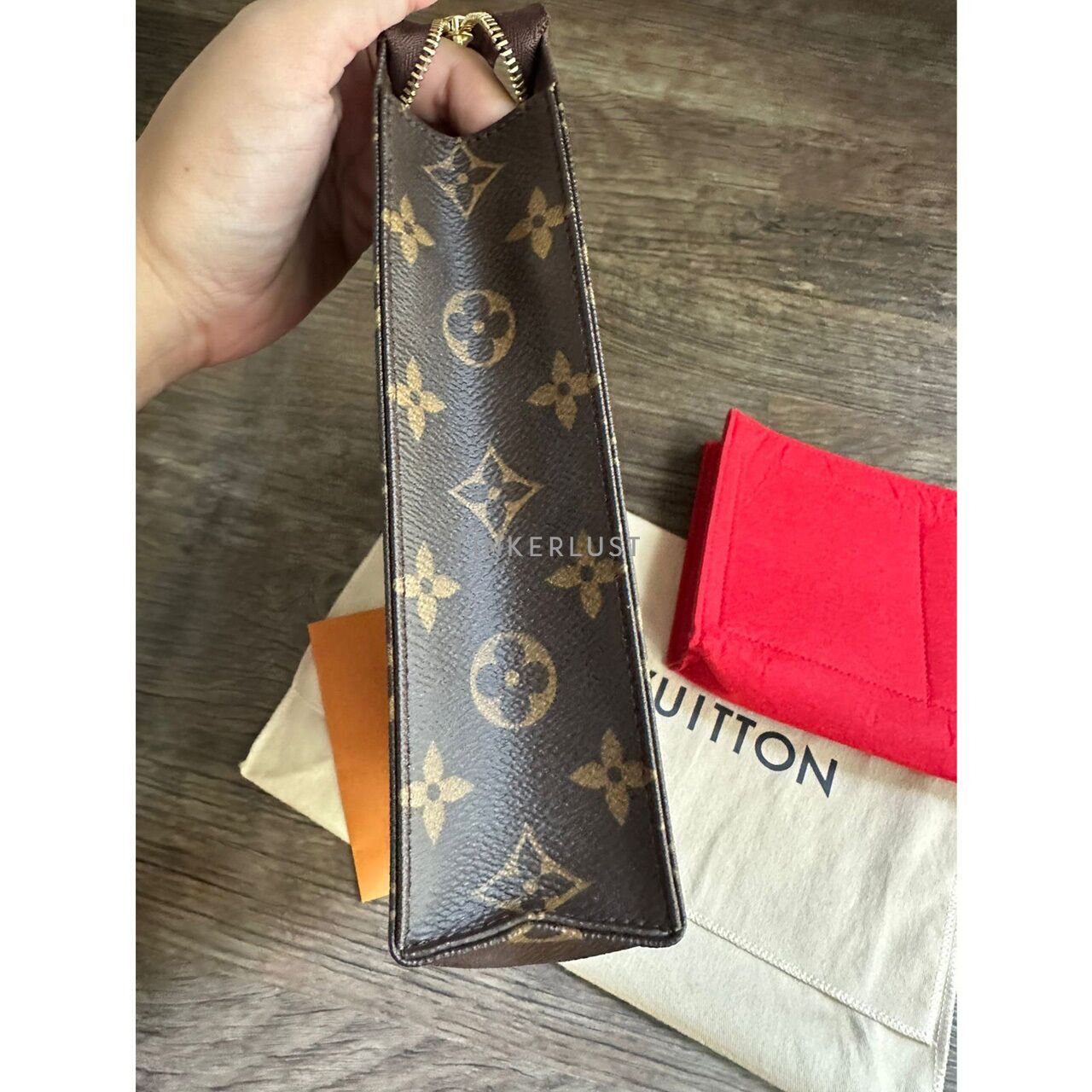 Louis Vuitton Toiletry 26 Monogram Pouch