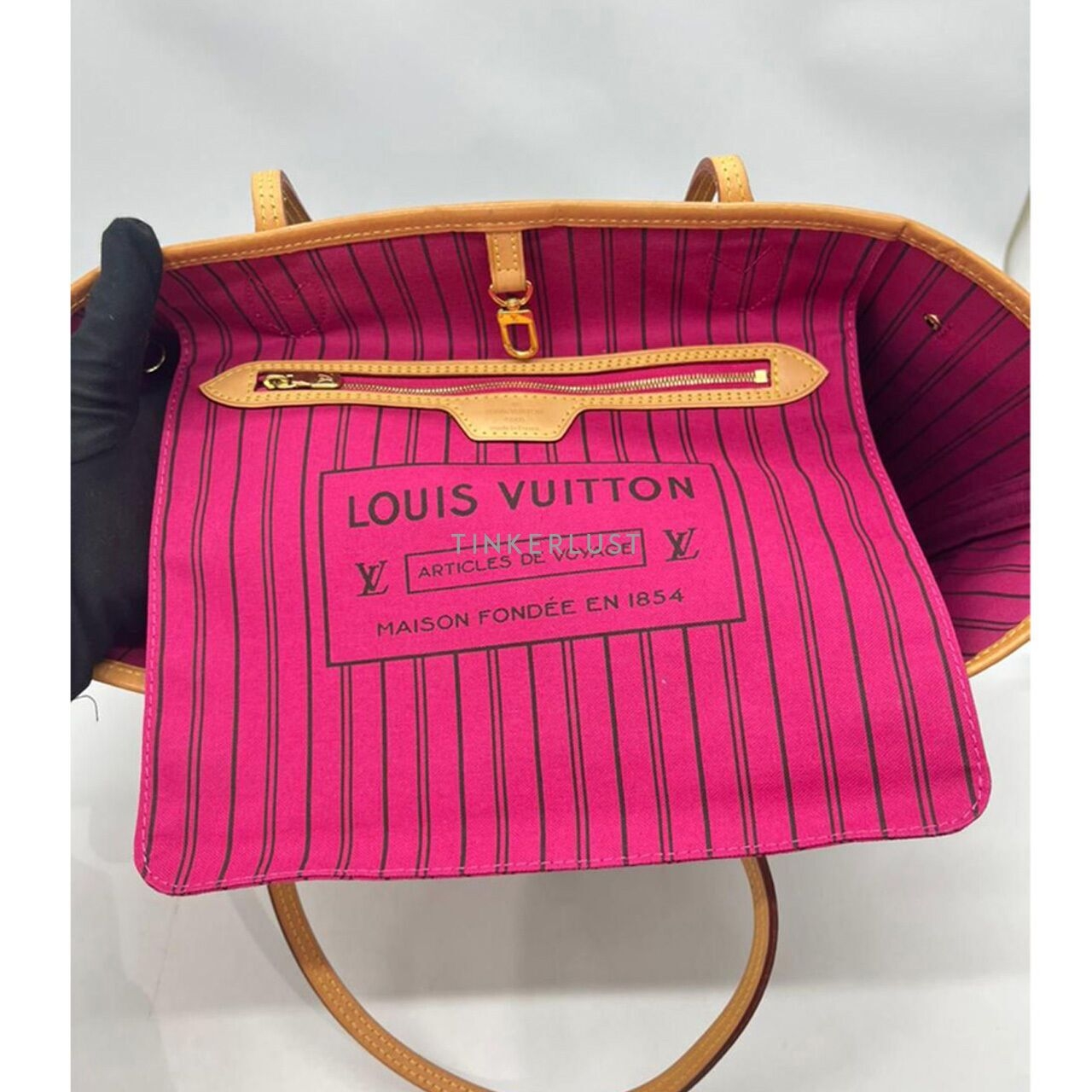 Louis Vuitton Neverfull MM Monogram Pivoine Chip Tote Bag