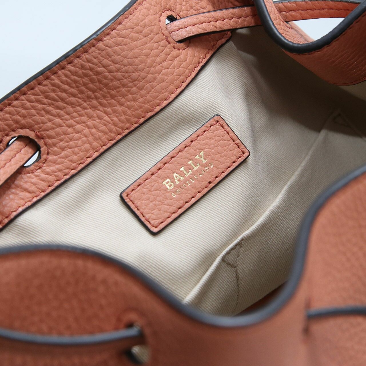 Bally Rosehaze 16 Bovine Grained Salmon Satchel Bag