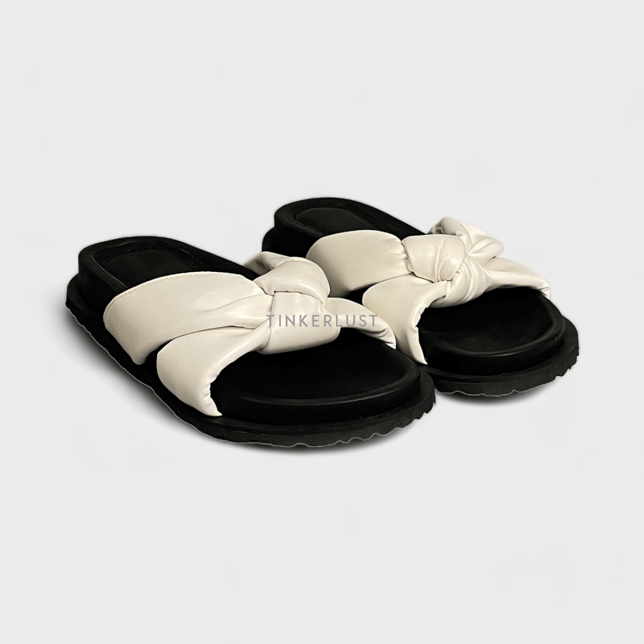 Private Collection Scarpa x astariri Black & White Sandals