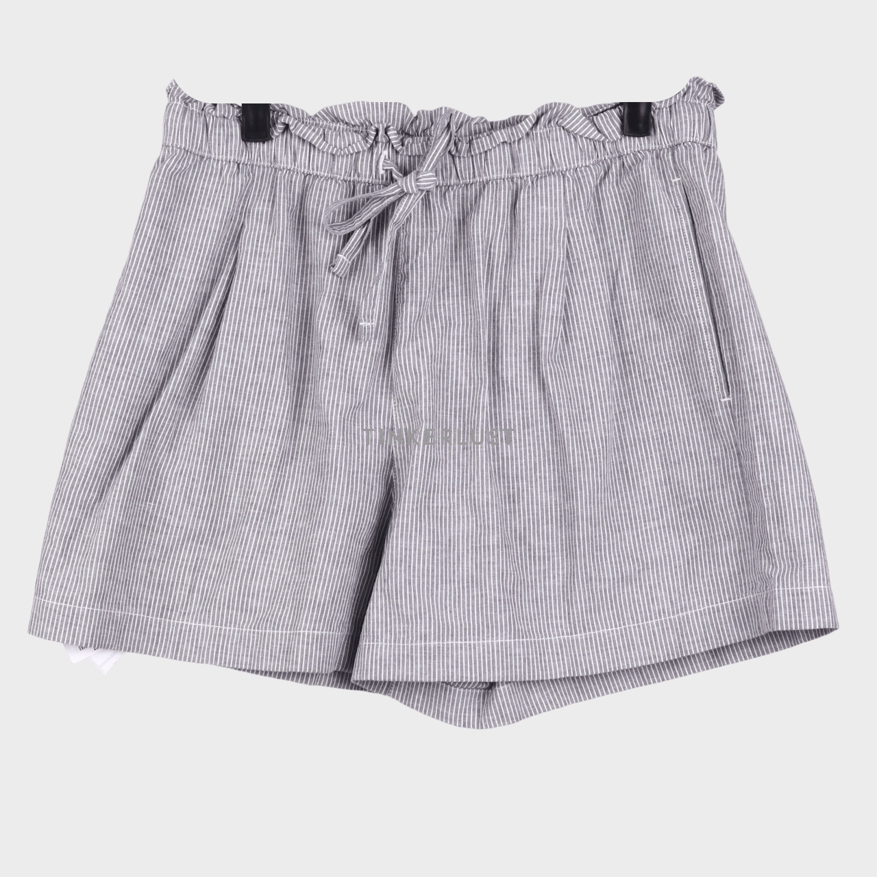 UNIQLO Grey Stripes Short Pants