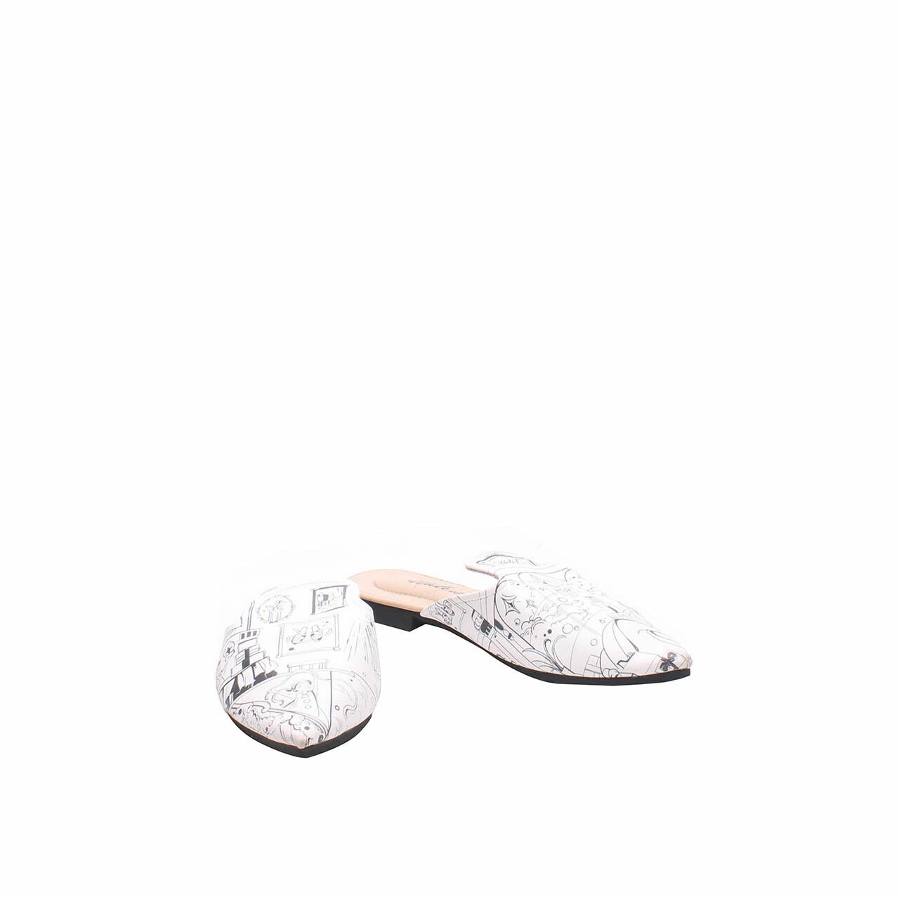 Ittaherl White Sandals