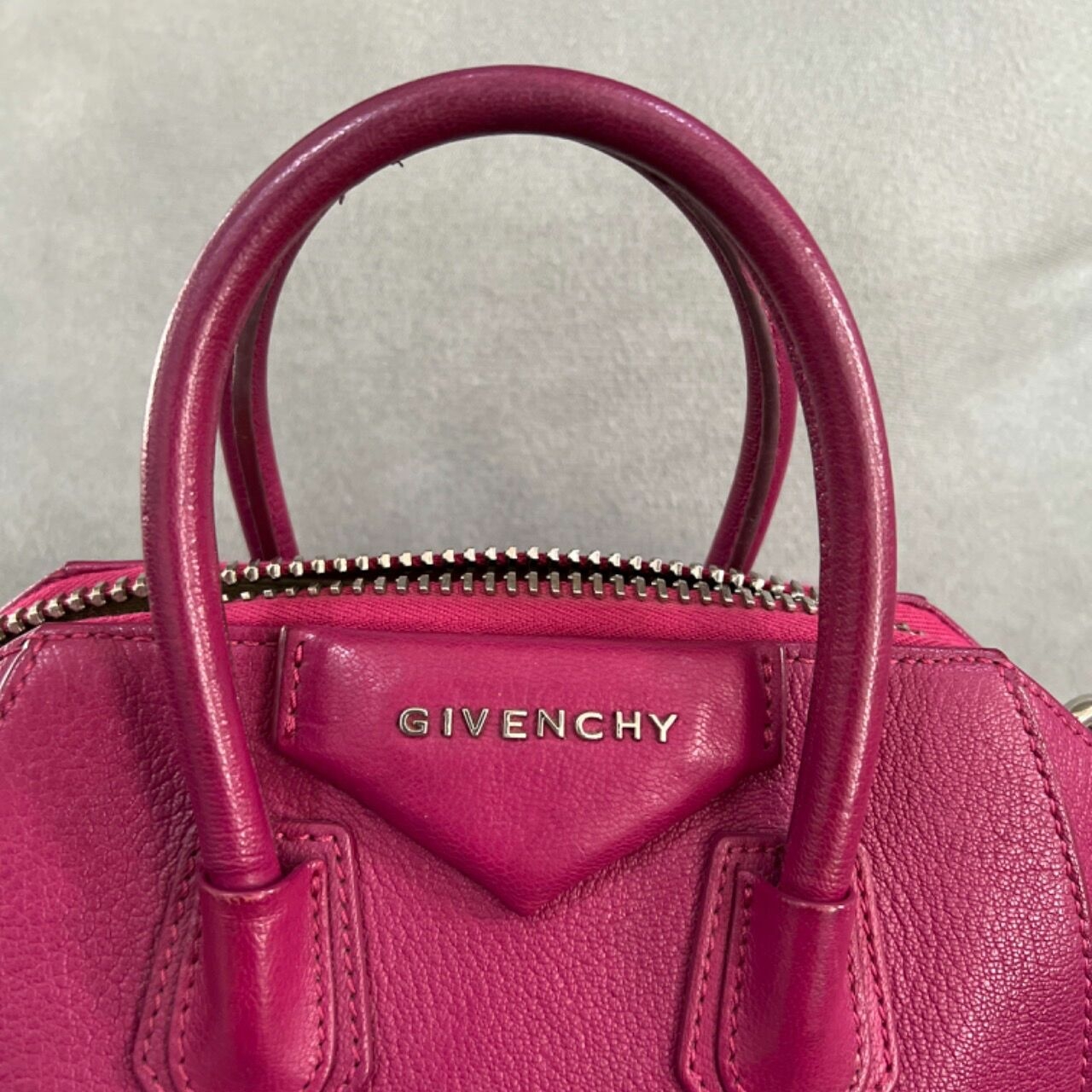 Givenchy Antigona Mini